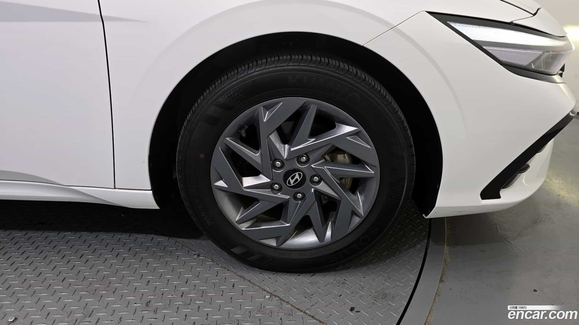 AVANTE Hyundai 2024.2-OUTER-031
