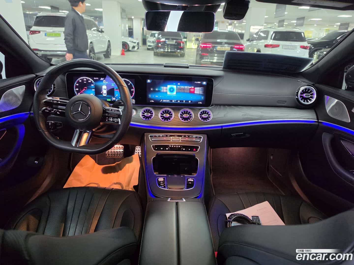 CLS-Class Mercedes-Benz 2022.2-INNER-007