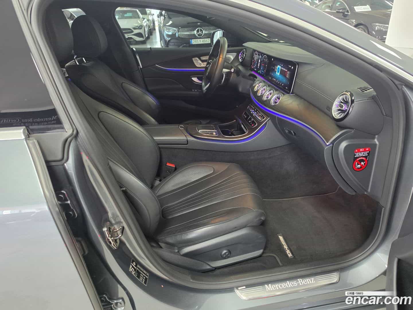 CLS-Class Mercedes-Benz 2022.2-INNER-009