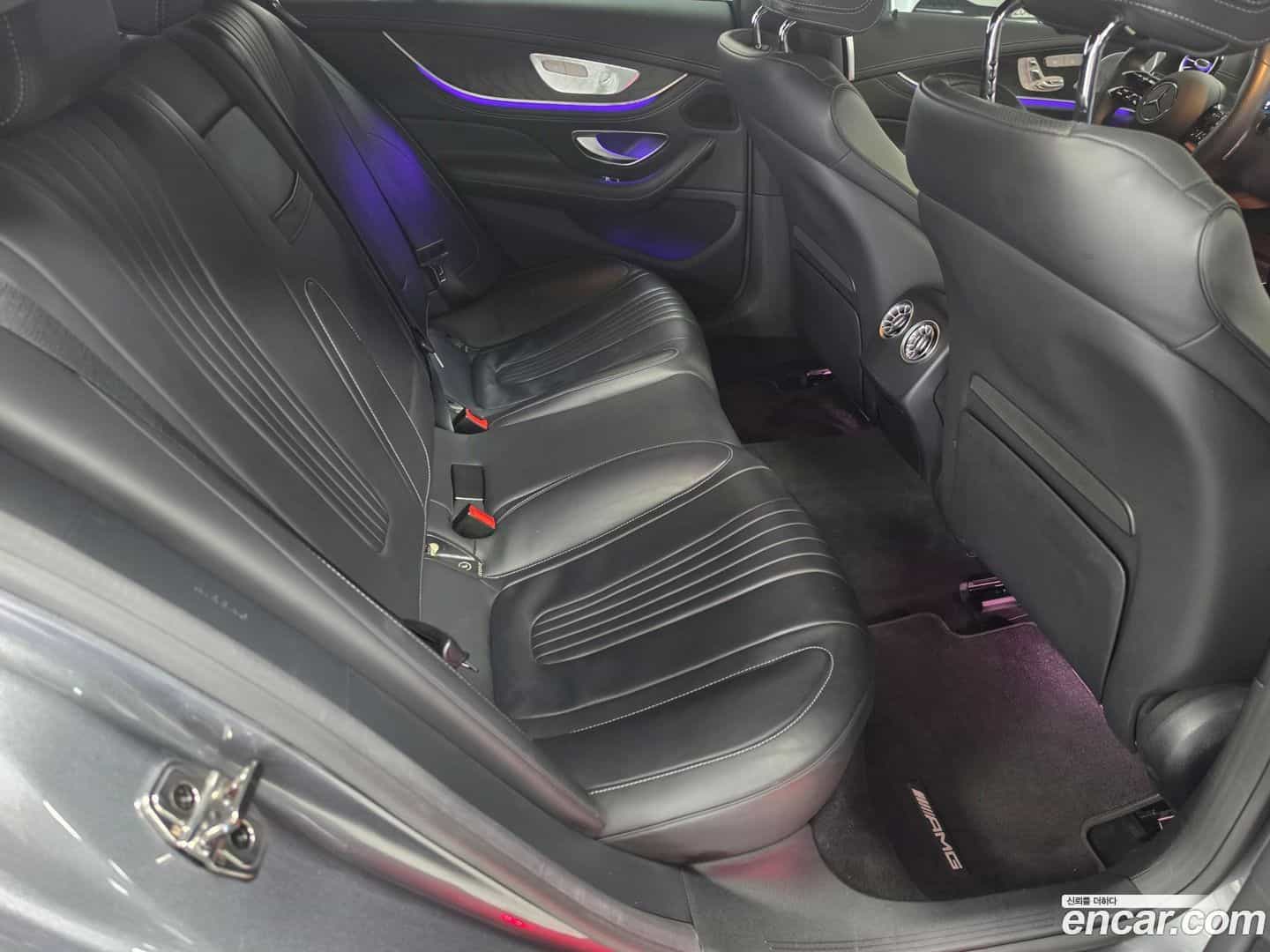 CLS-Class Mercedes-Benz 2022.2-INNER-010