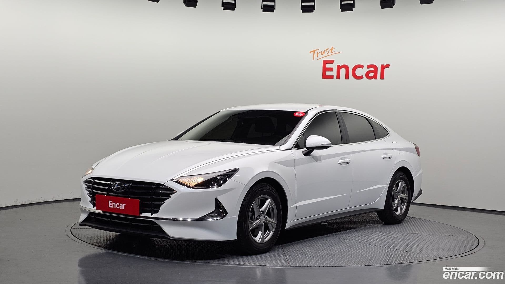Main__Slider__Photo:Sonata Hyundai 2019.6-0