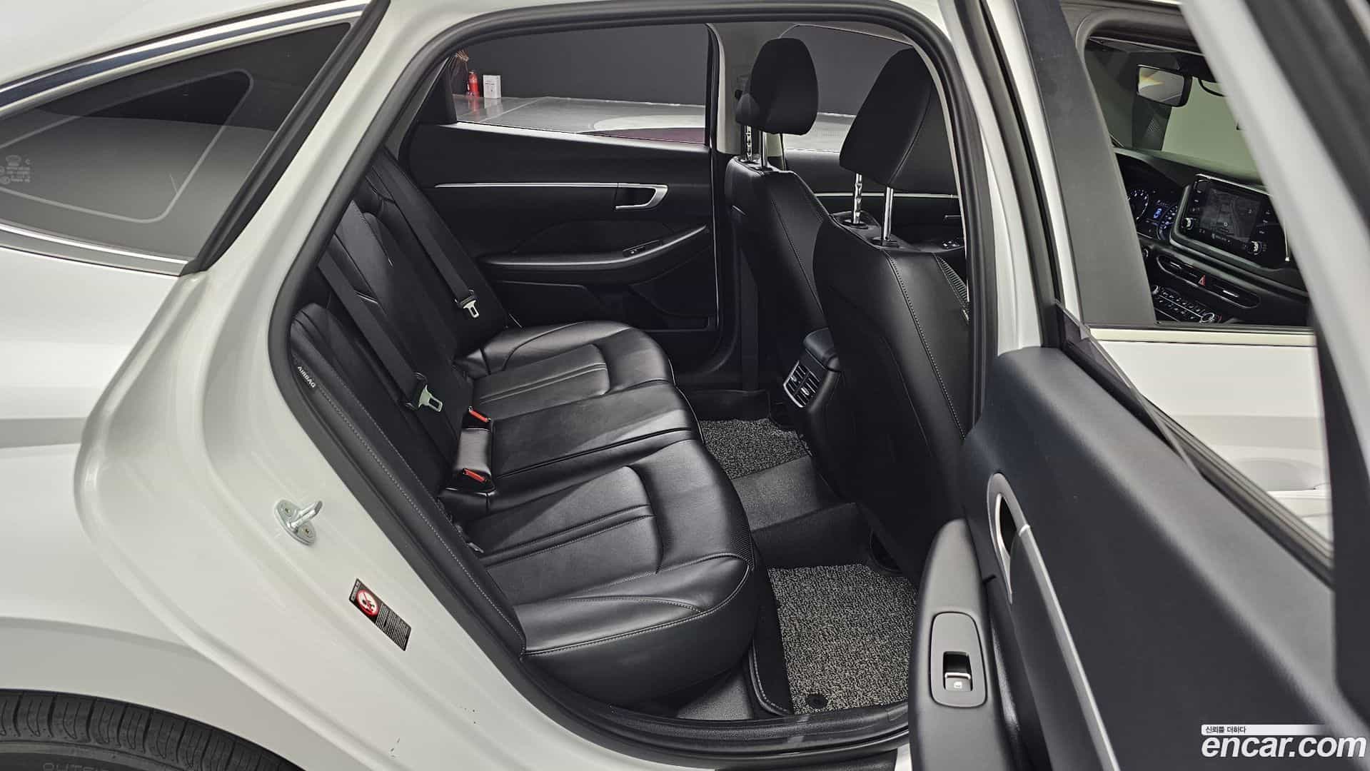Sonata Hyundai 2019.6-OPTION-015