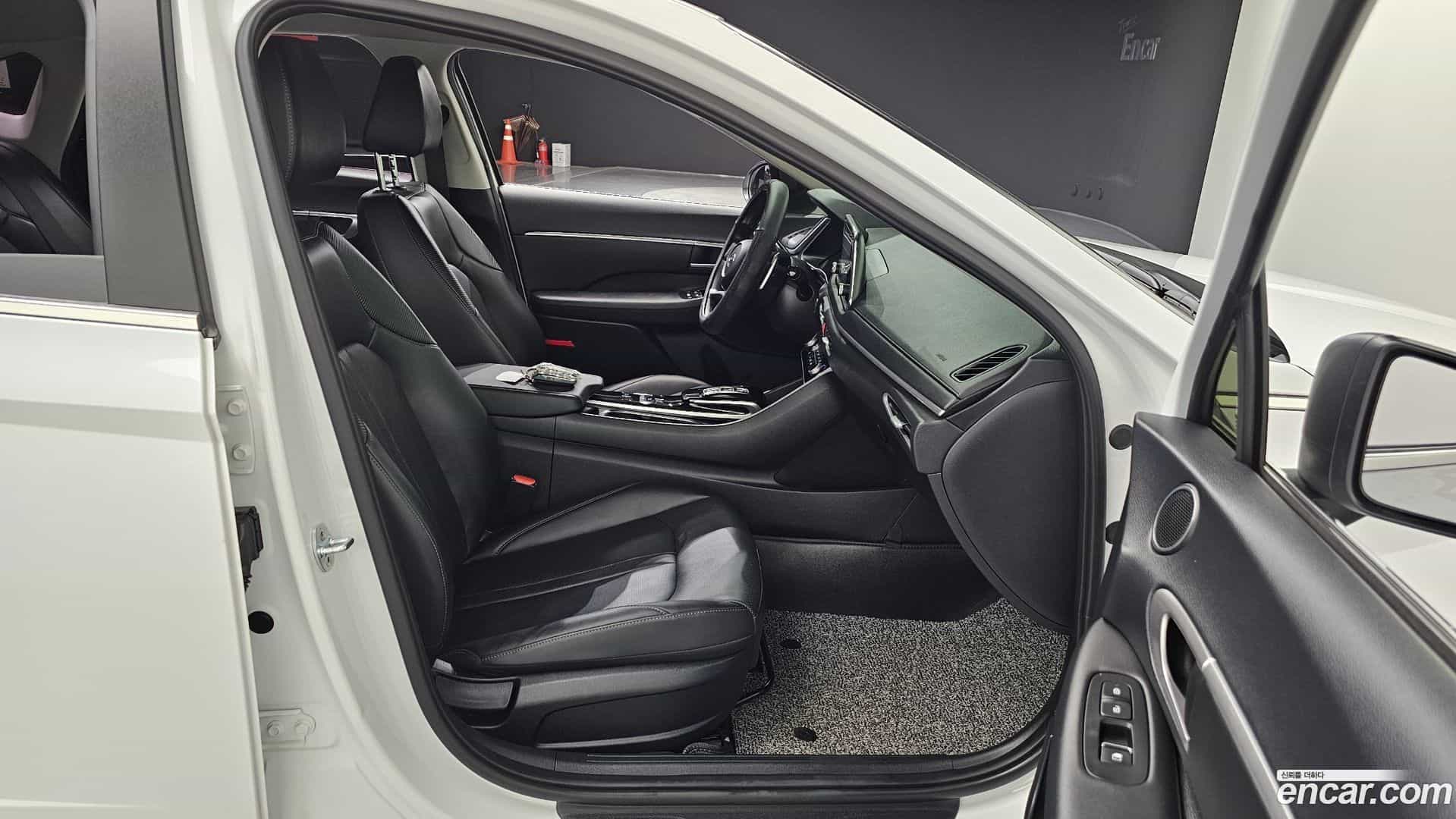 Sonata Hyundai 2019.6-INNER-036