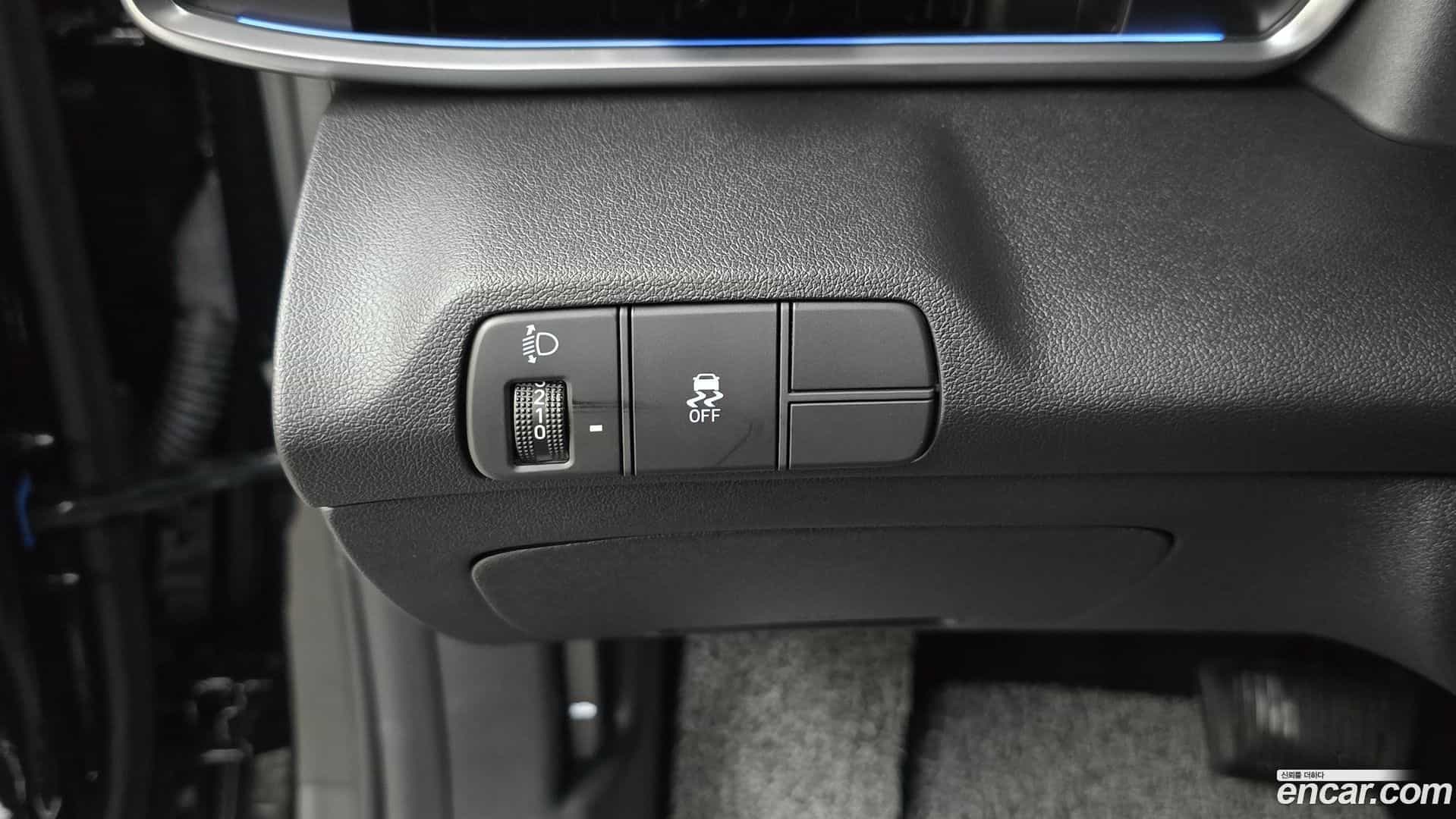 AVANTE Hyundai 2025.4-OPTION-043