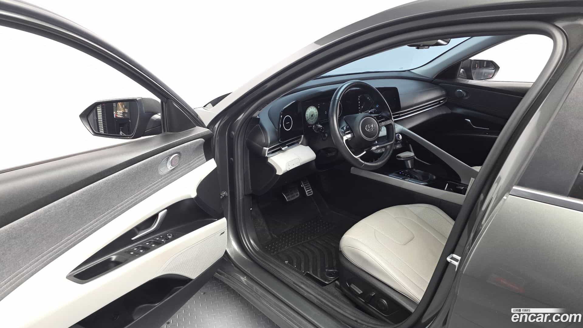 AVANTE Hyundai 2021.2-INNER-010