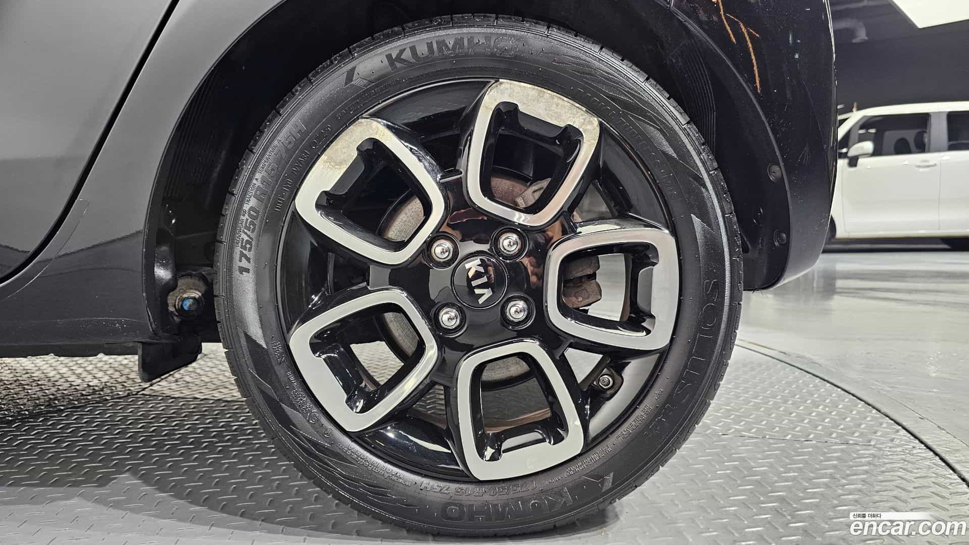 RAY Kia 2018.1-OUTER-031