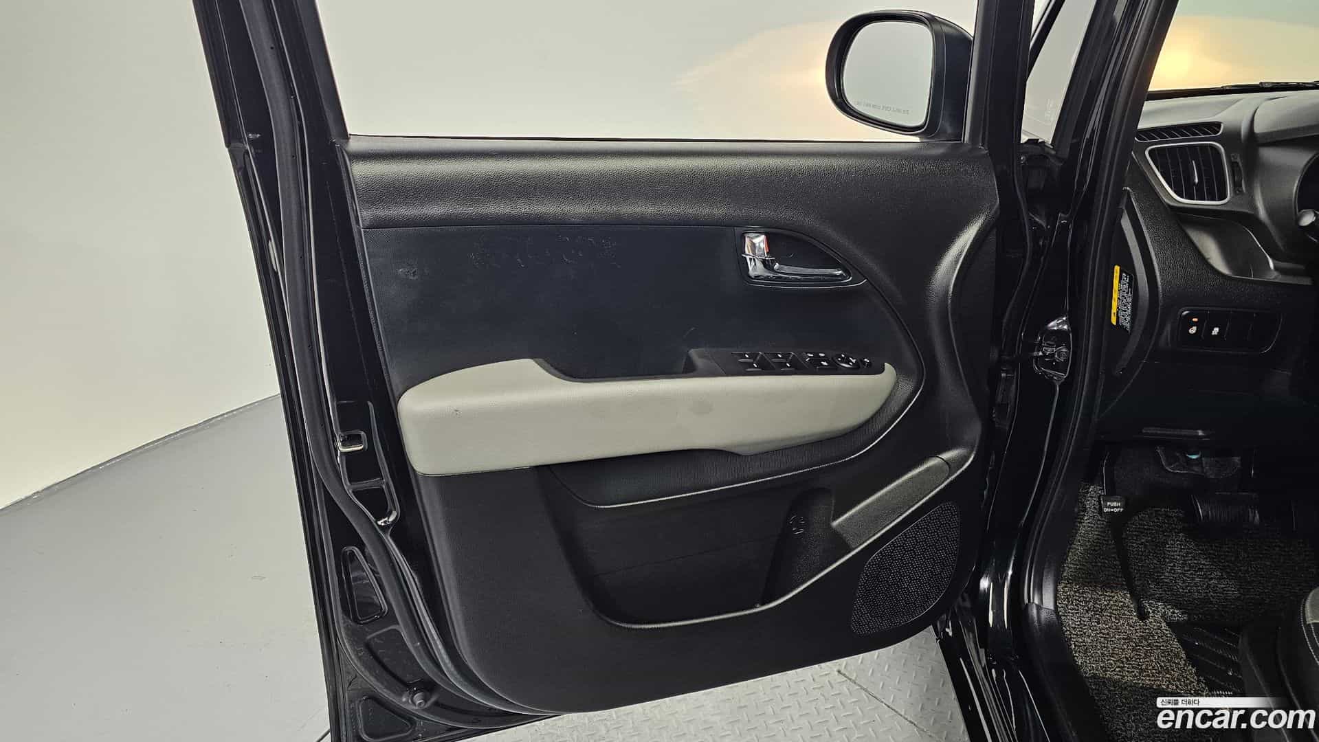 RAY Kia 2018.1-INNER-034