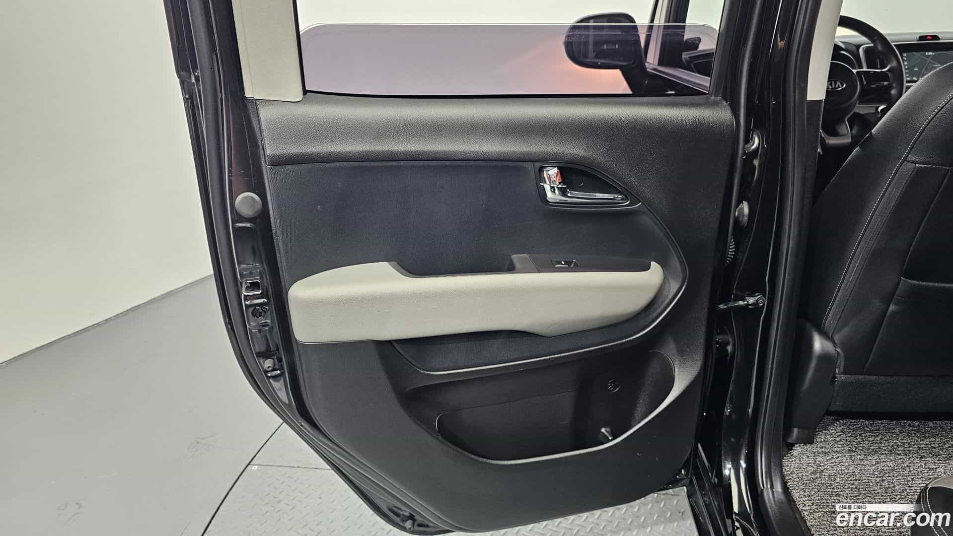 RAY Kia 2018.1-INNER-035