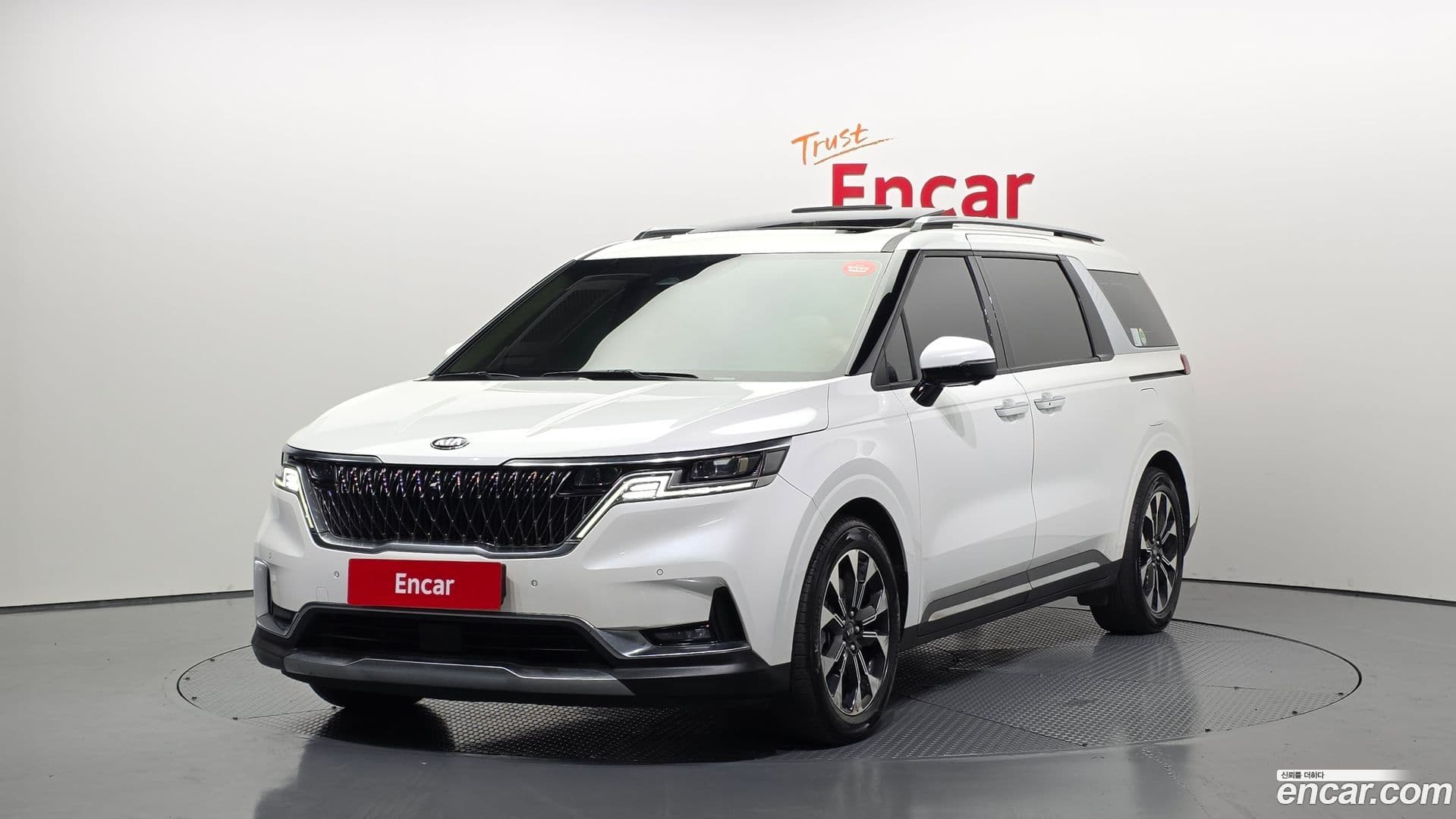 Main__Slider__Photo:Canival Kia 2021.0-0