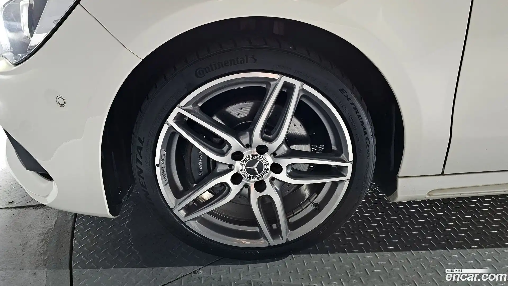 CLA-Class Mercedes-Benz 2018.1-OUTER-005