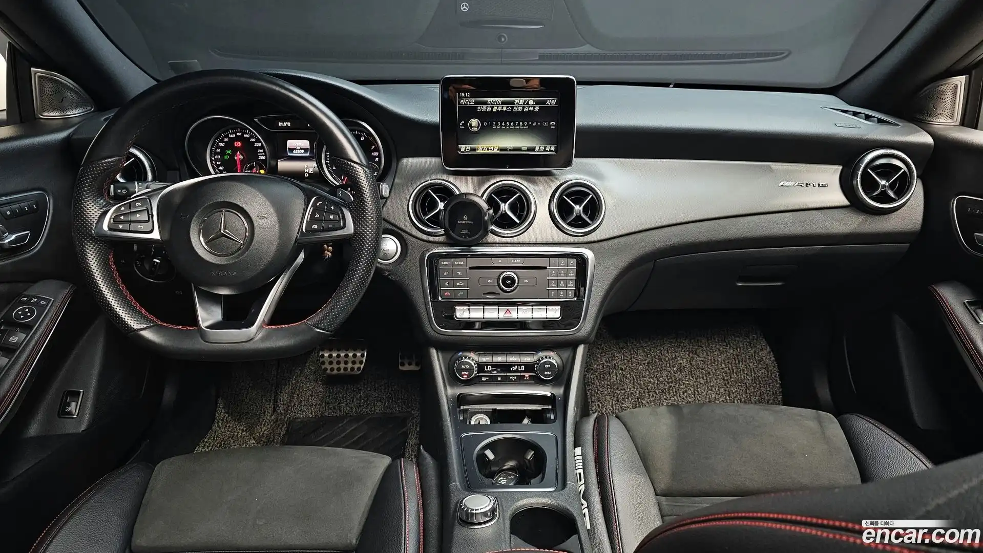 CLA-Class Mercedes-Benz 2018.1-INNER-007
