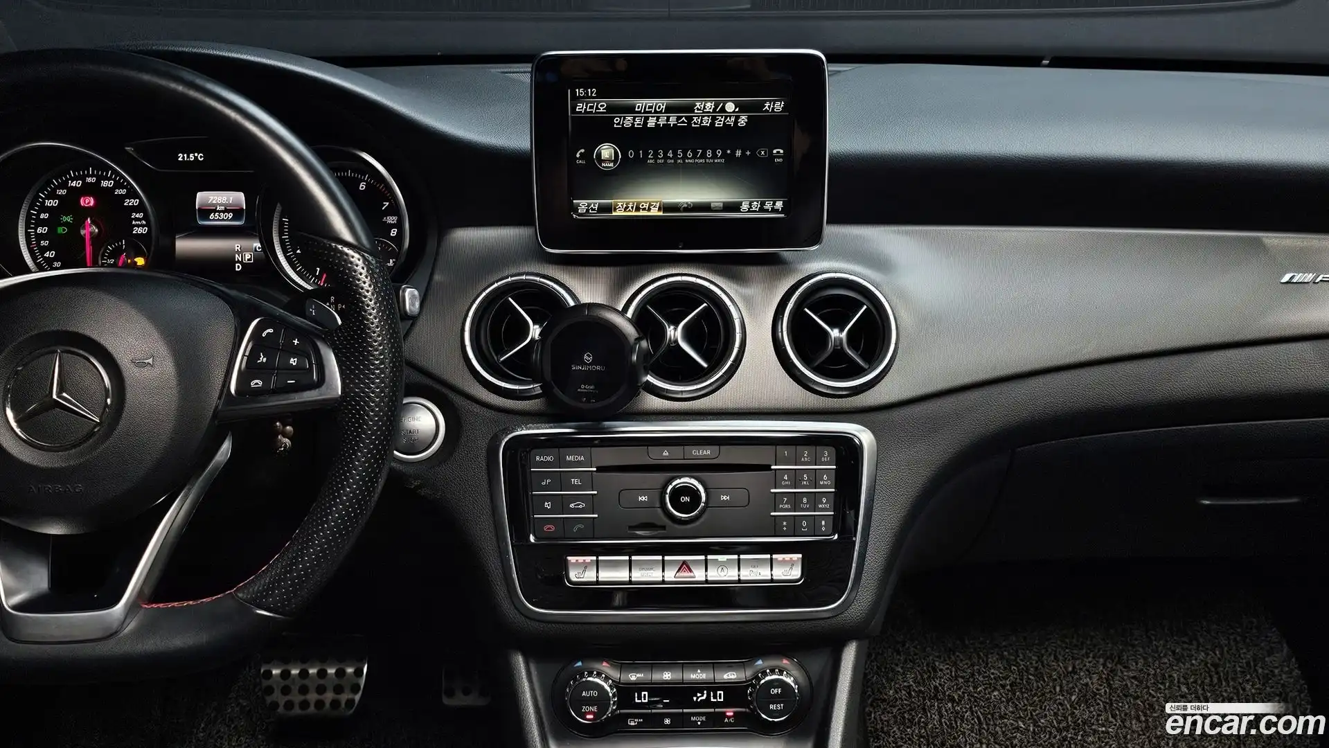 CLA-Class Mercedes-Benz 2018.1-OPTION-019