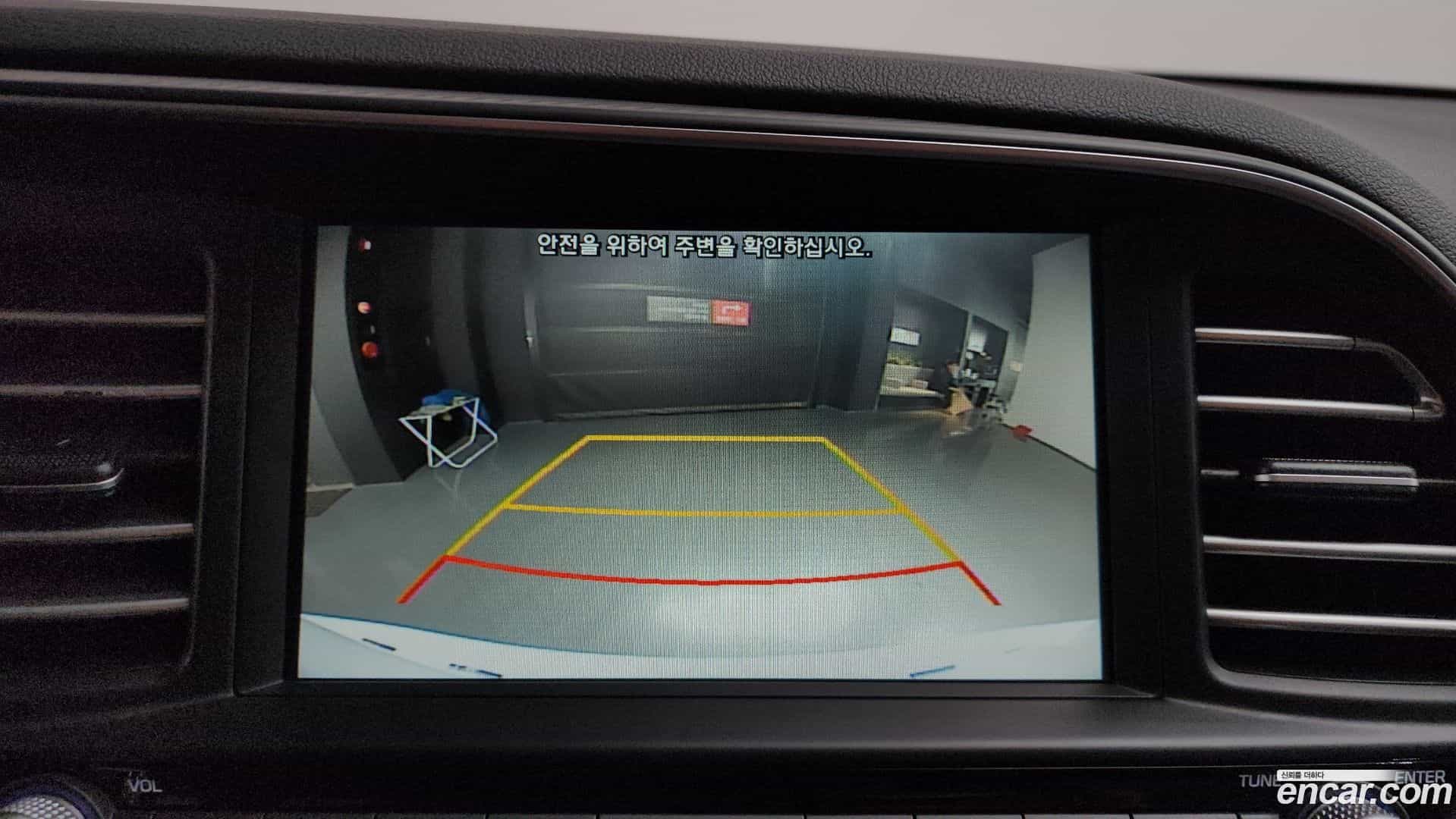 AVANTE Hyundai 2018.9-OPTION-018