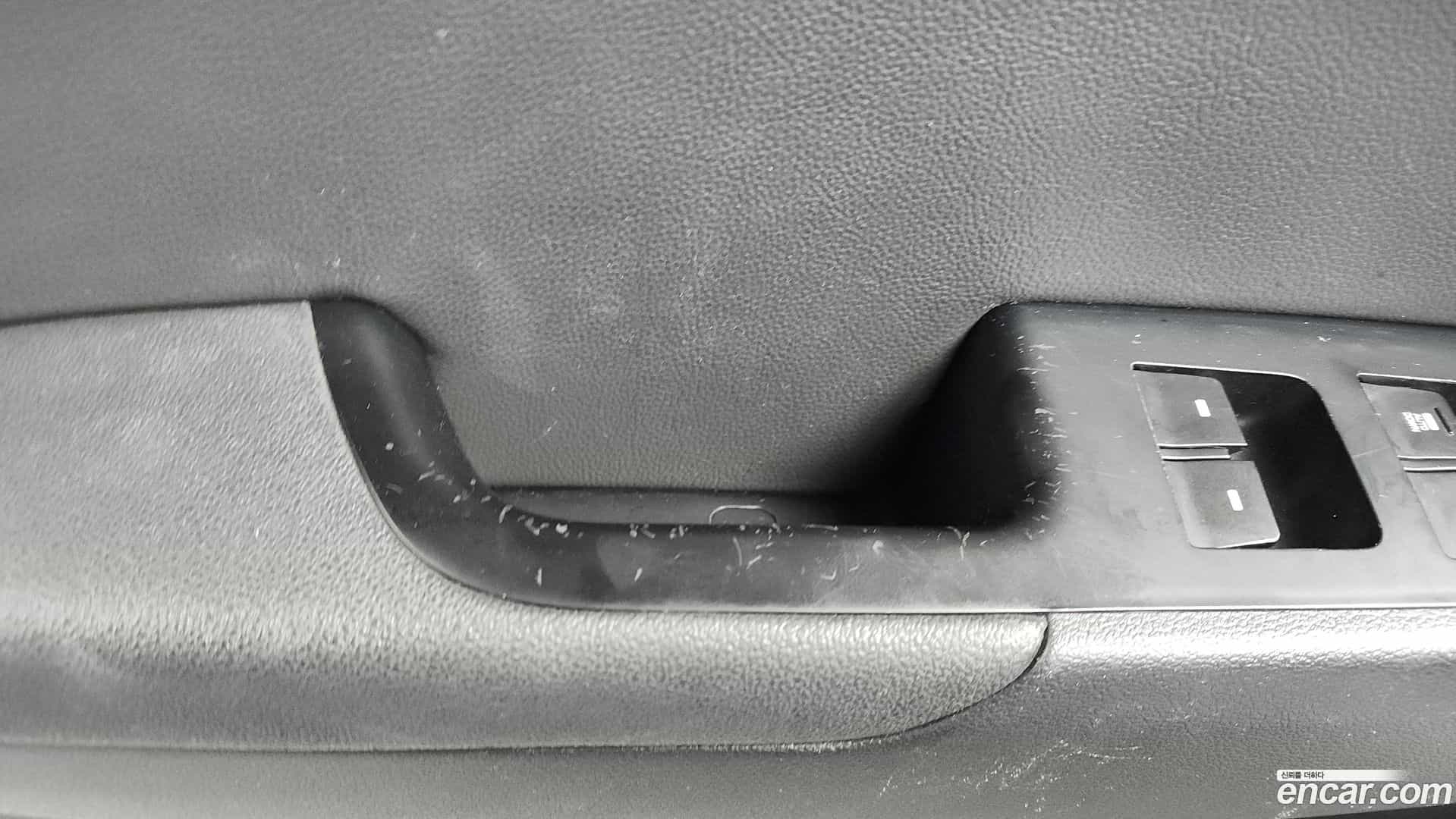 AVANTE Hyundai 2018.9-OPTION-044