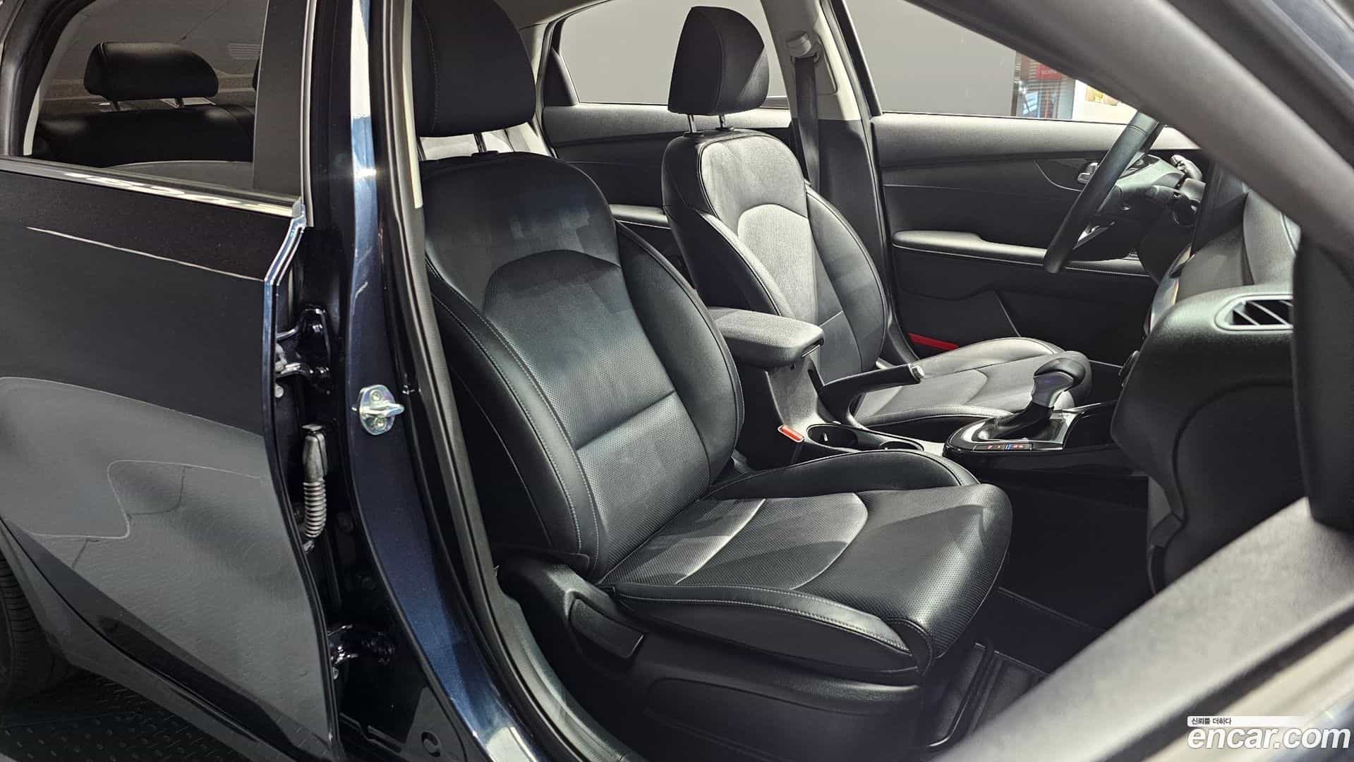 K3 Kia 2020.6-OPTION-016