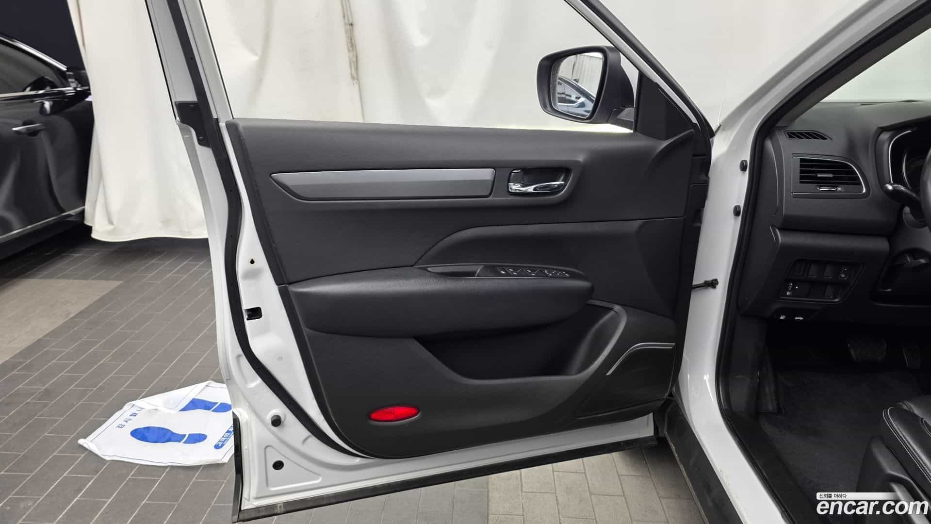 QM6 Renault Korea 2022.6-INNER-034
