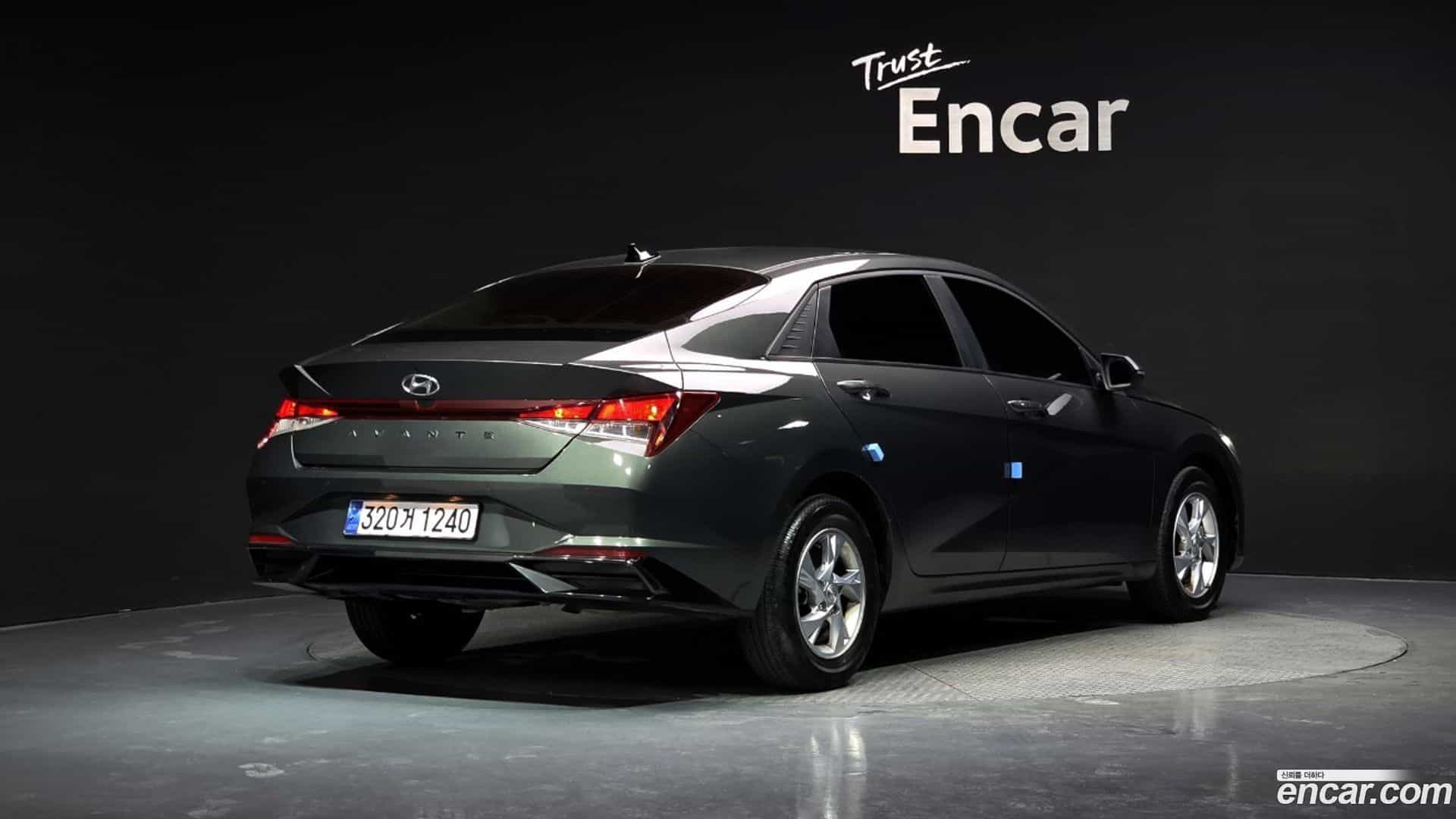 AVANTE Hyundai 2022.0-OUTER-002