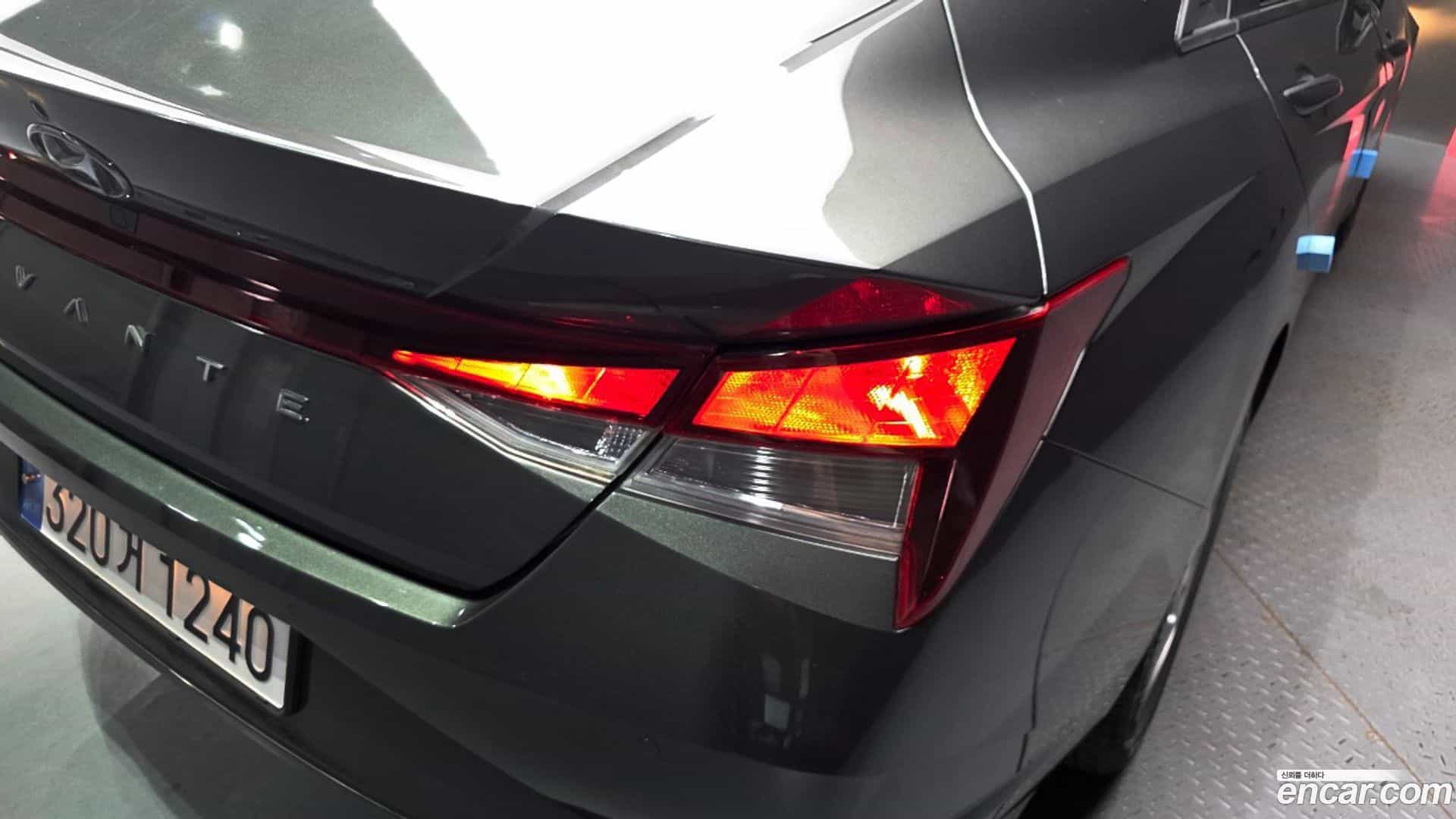 AVANTE Hyundai 2022.0-OUTER-033