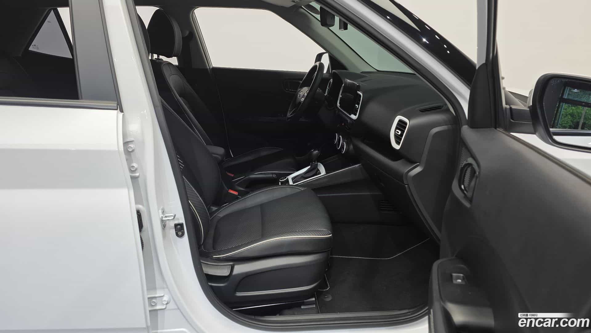 Venue Hyundai 2020.4-OPTION-015
