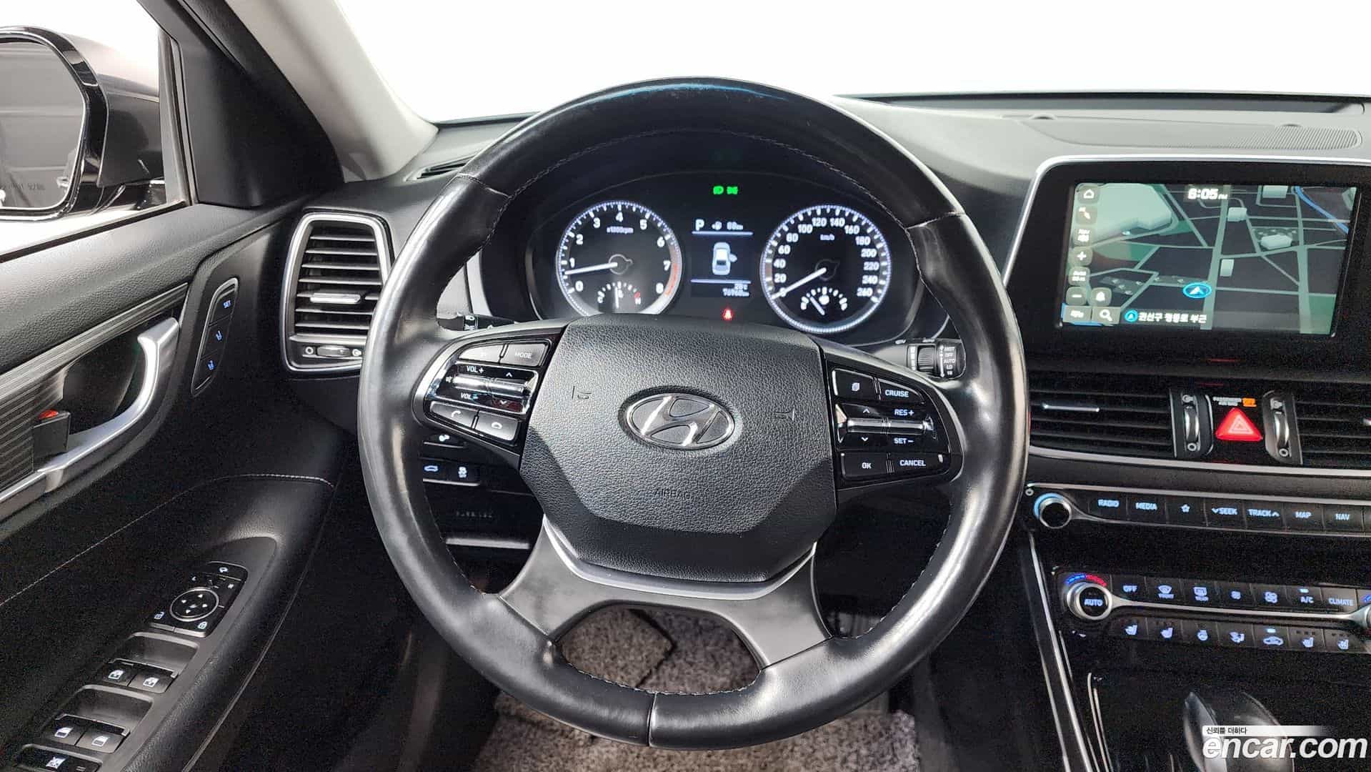 Grandeur Hyundai 2017.4-OPTION-017