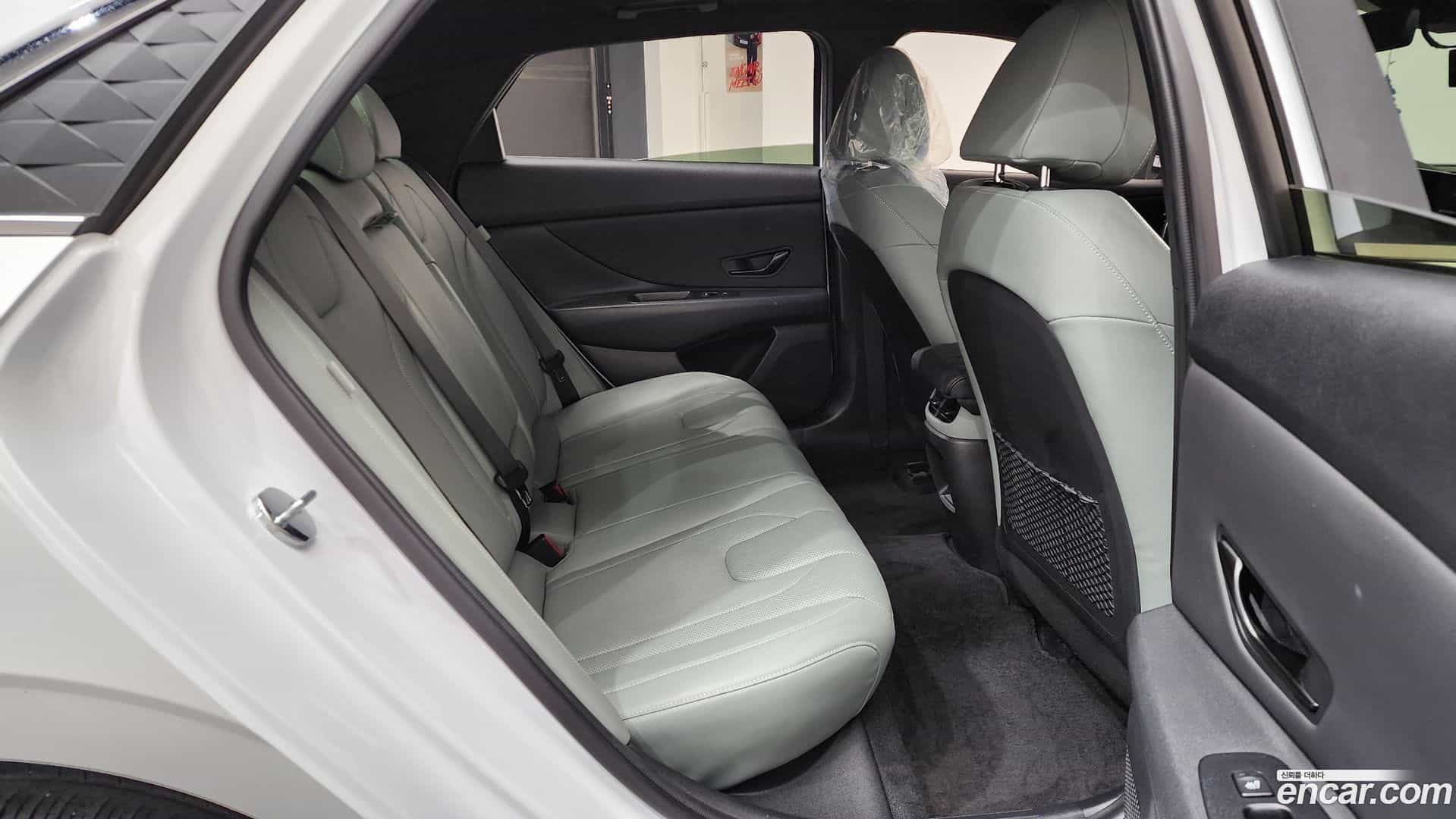 AVANTE Hyundai 2023.6-OPTION-015