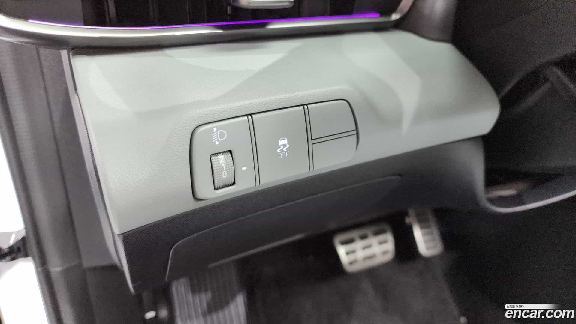 AVANTE Hyundai 2023.6-OPTION-023