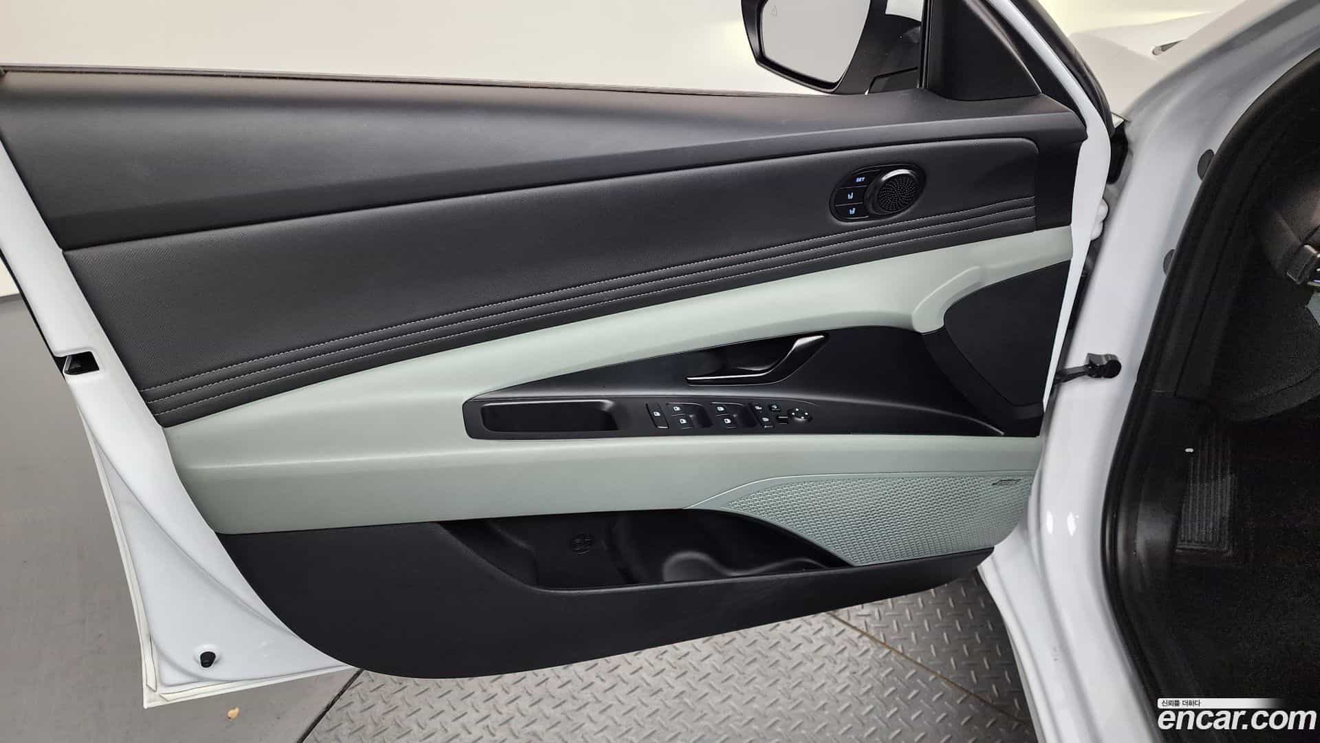 AVANTE Hyundai 2023.6-INNER-034