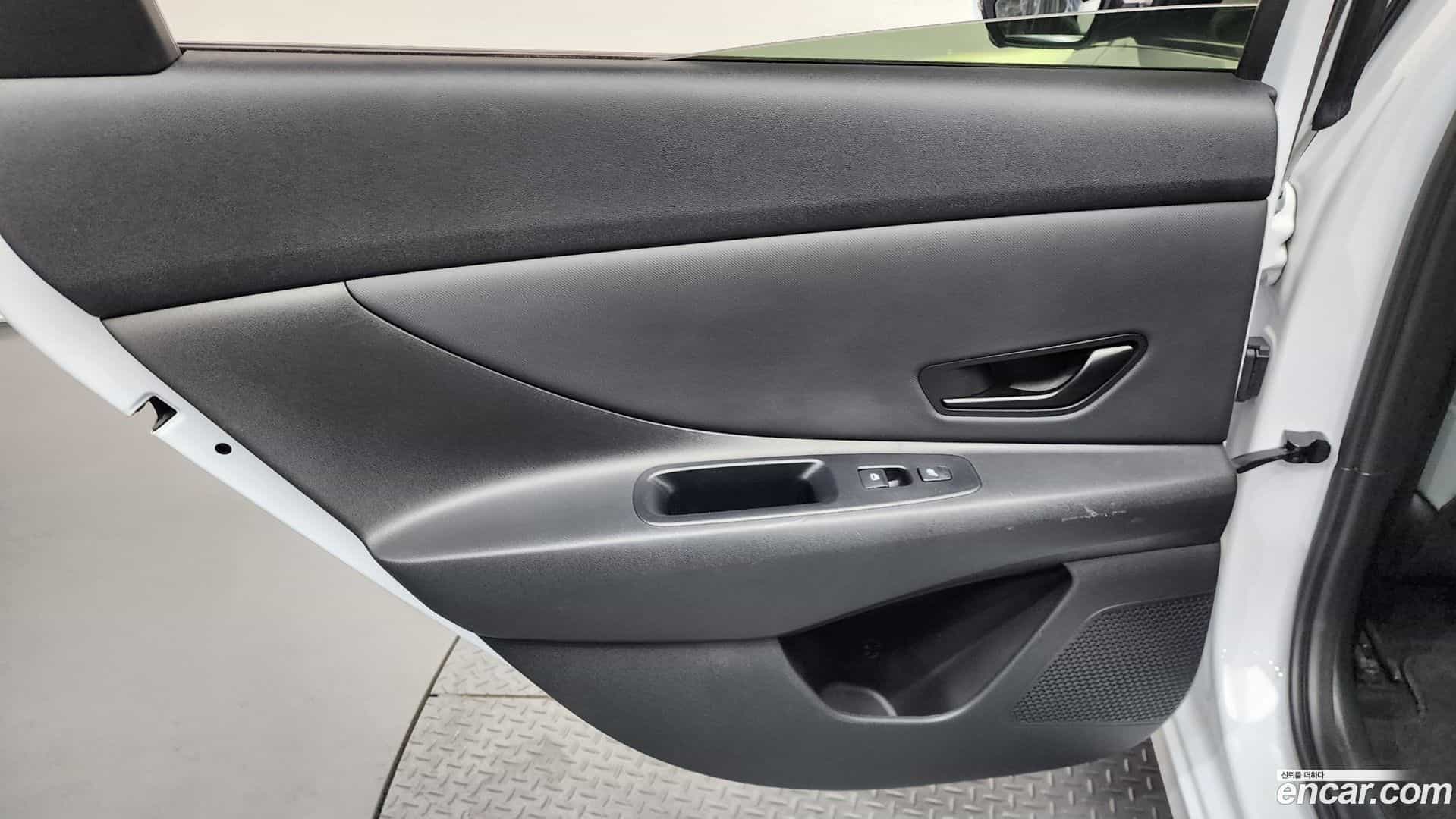 AVANTE Hyundai 2023.6-INNER-035