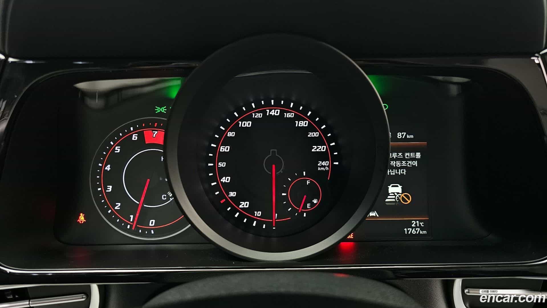 AVANTE Hyundai 2022.10-INNER-008