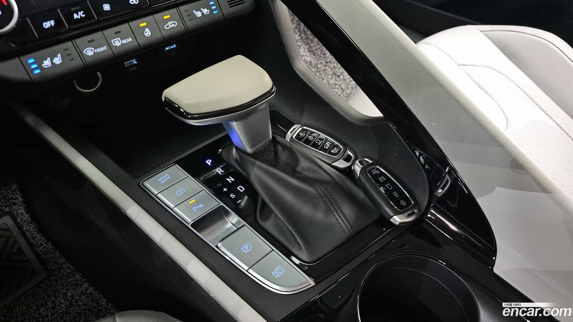 AVANTE Hyundai 2022.10-INNER-009
