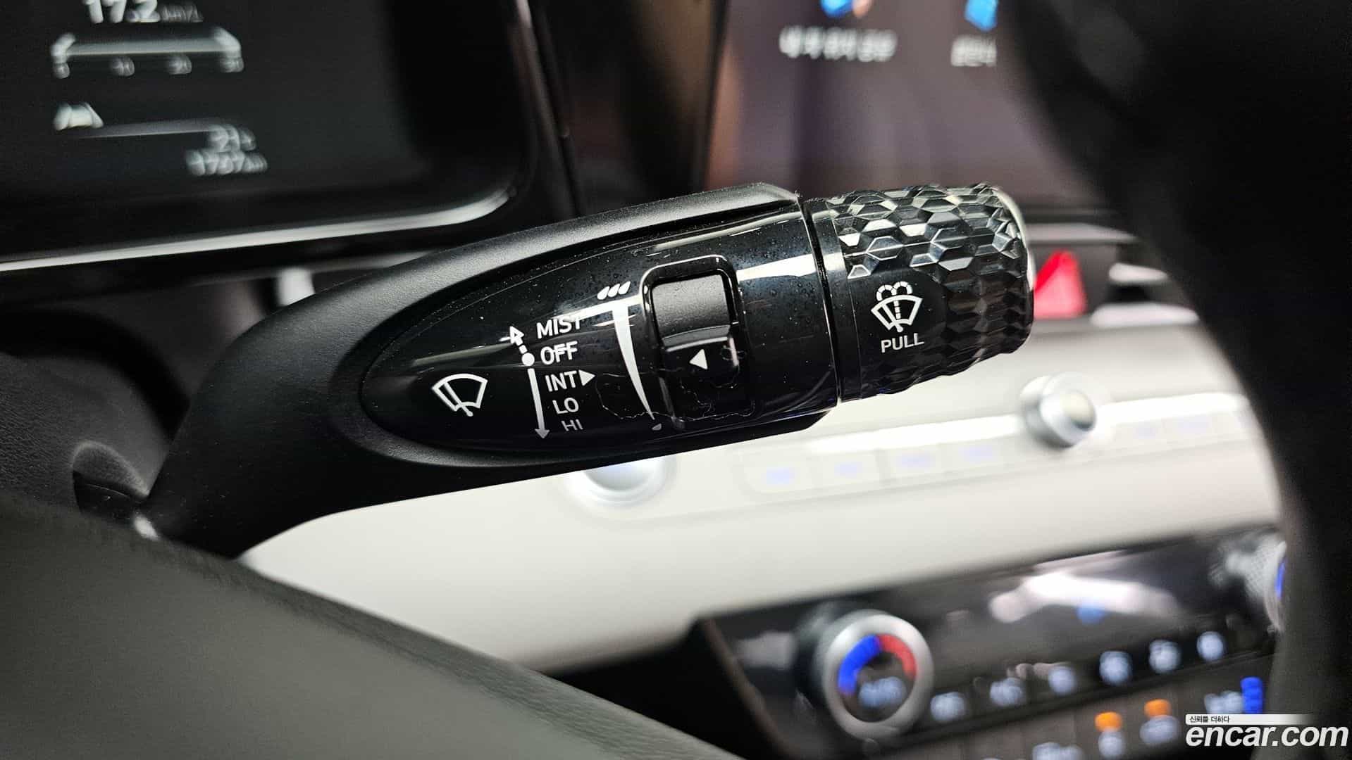 AVANTE Hyundai 2022.10-OPTION-042