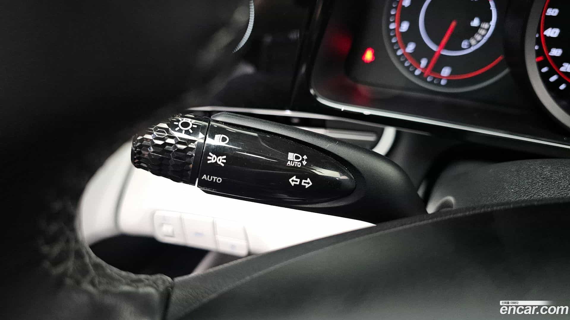 AVANTE Hyundai 2022.10-OPTION-043