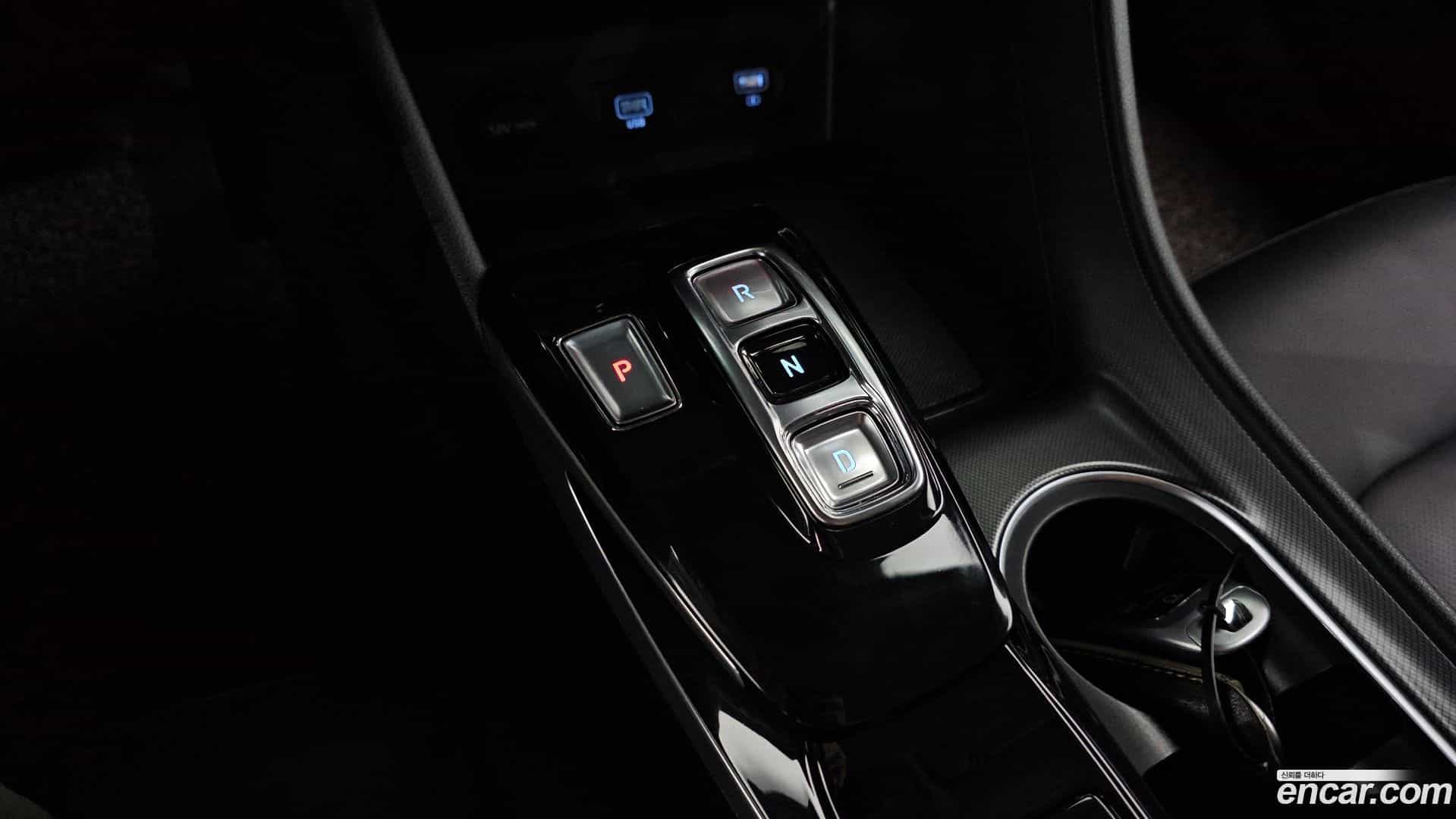 Sonata Hyundai 2019.4-INNER-009