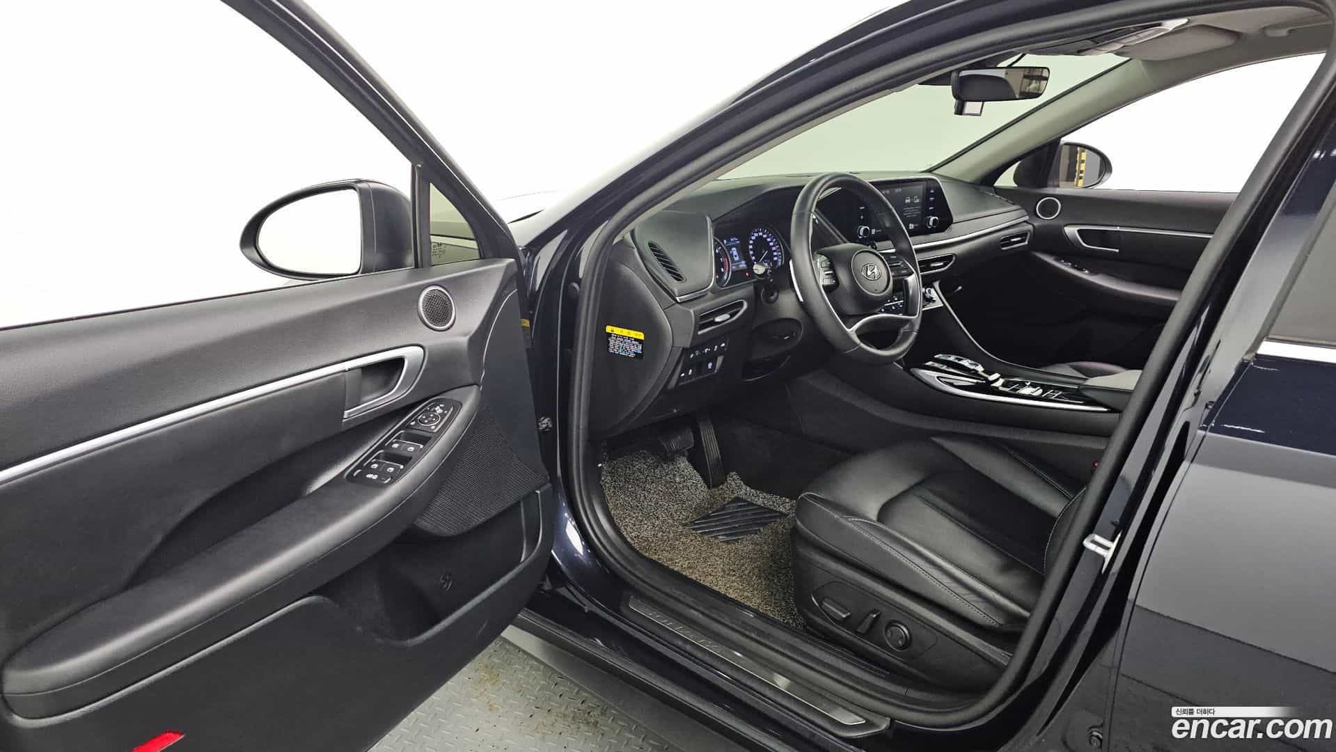 Sonata Hyundai 2019.4-INNER-010