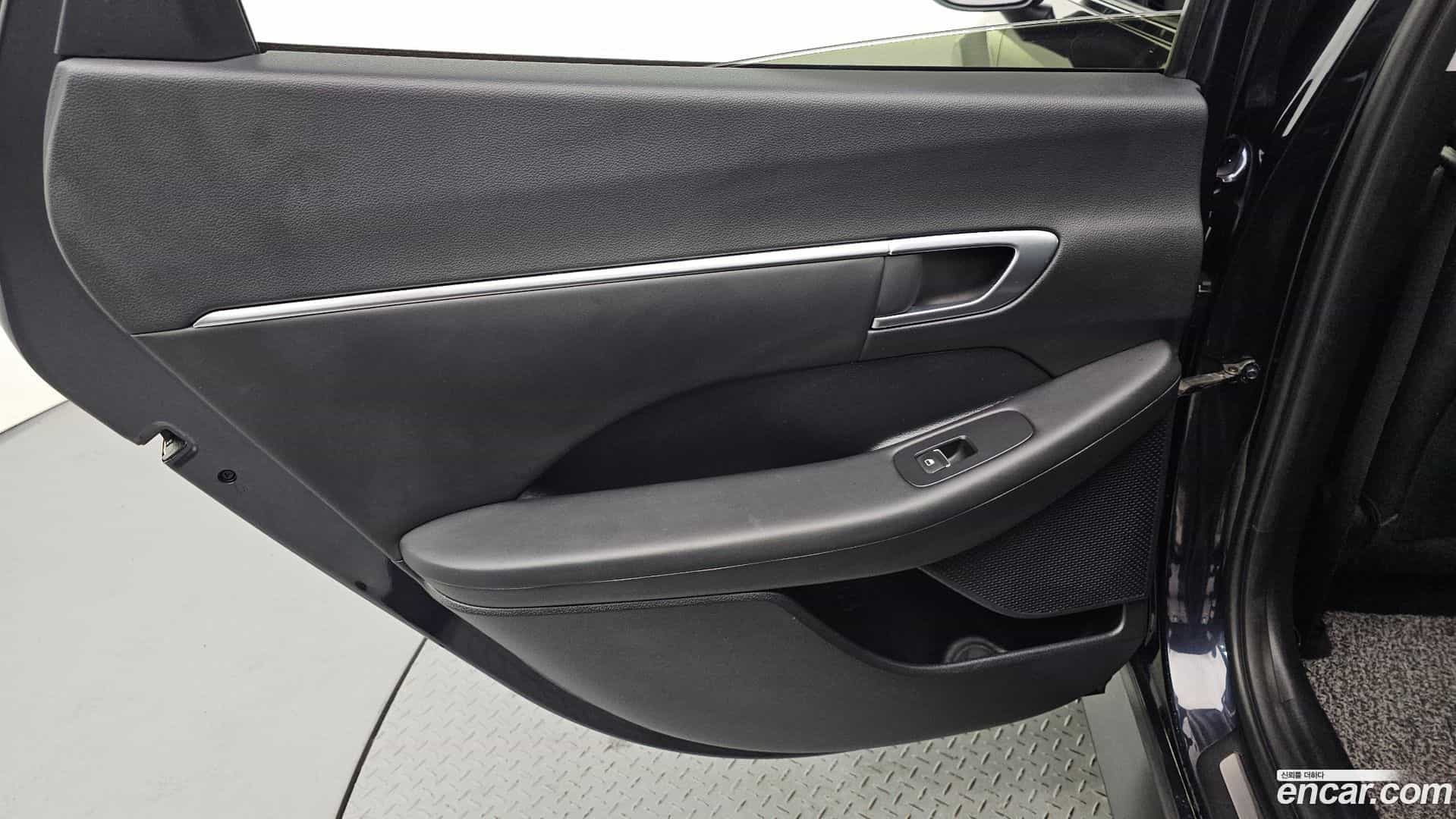 Sonata Hyundai 2019.4-INNER-035