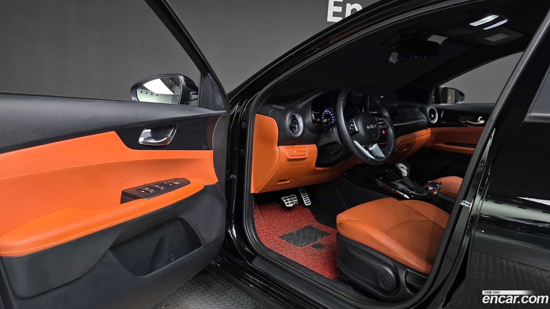 K3 Kia 2023.0-INNER-010
