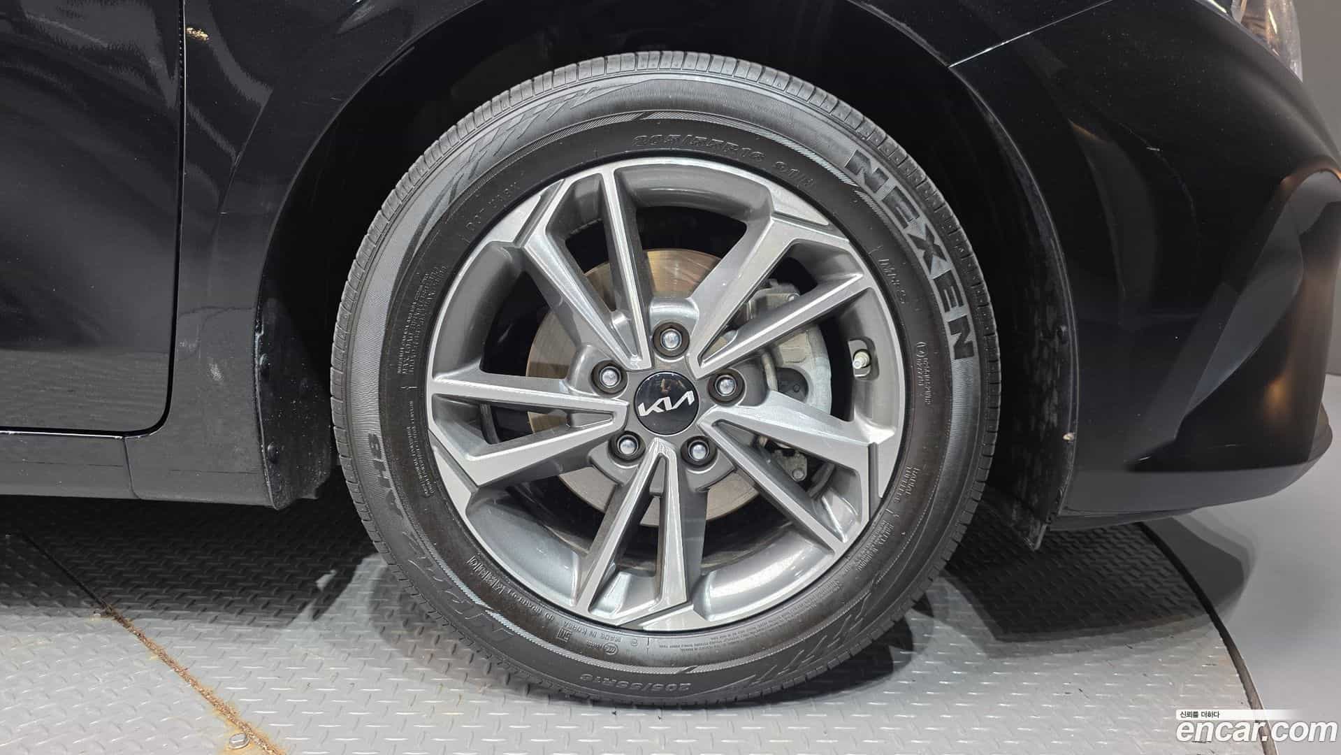K3 Kia 2023.0-OUTER-031
