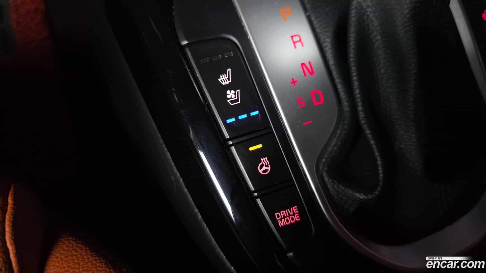 K3 Kia 2023.0-OPTION-041