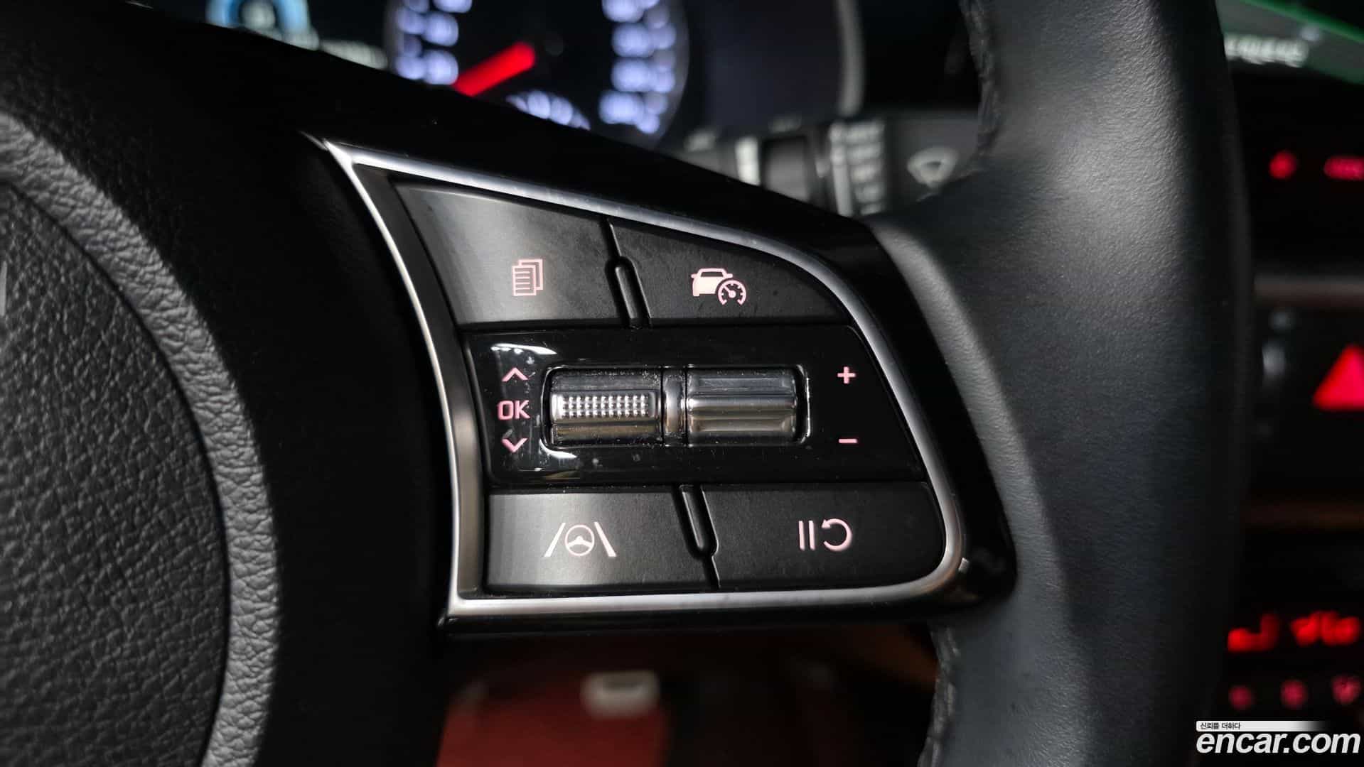 K3 Kia 2023.0-OPTION-045