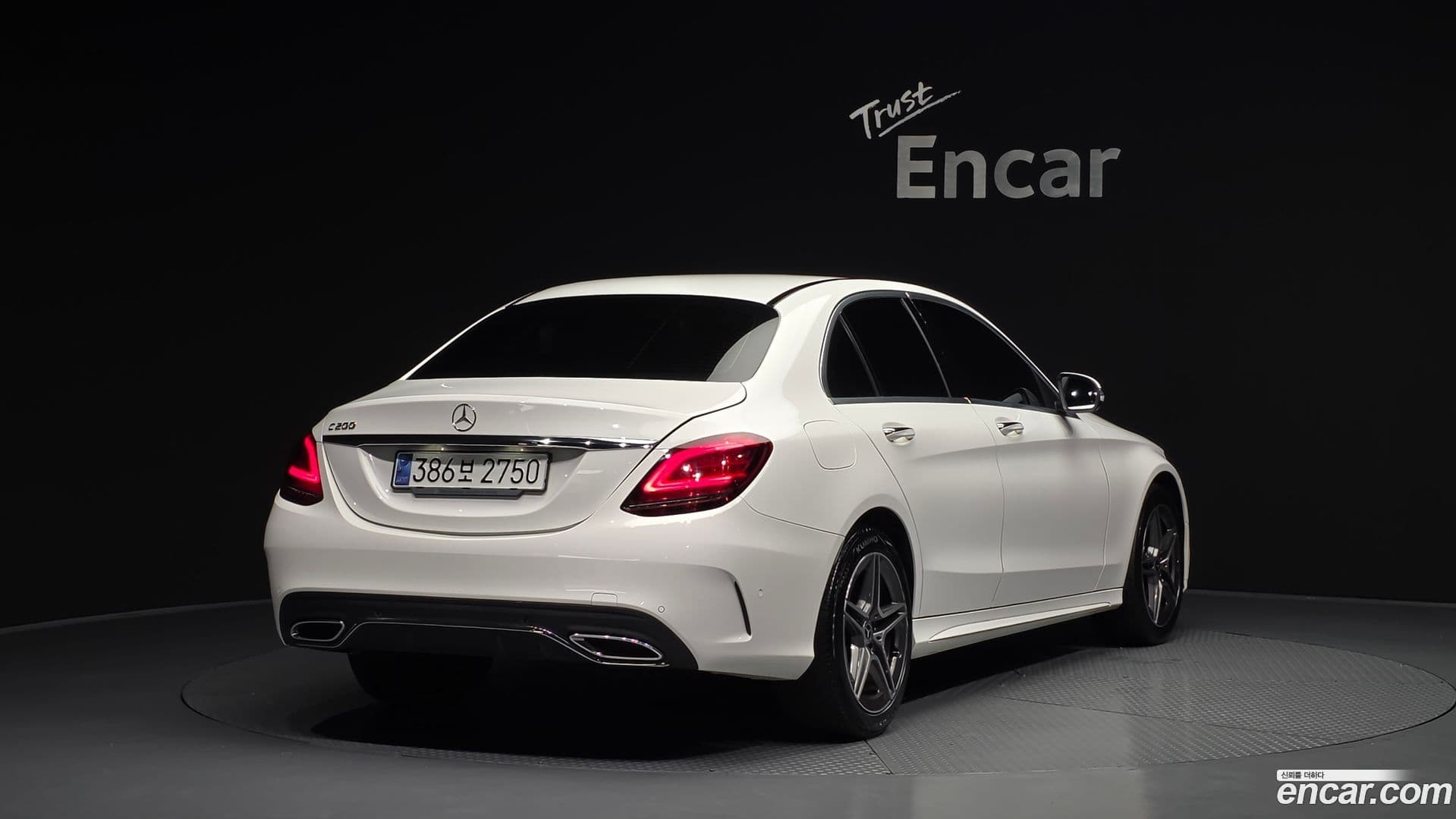 Main__Slider__Photo:C-Class Mercedes-Benz 2021.1-1