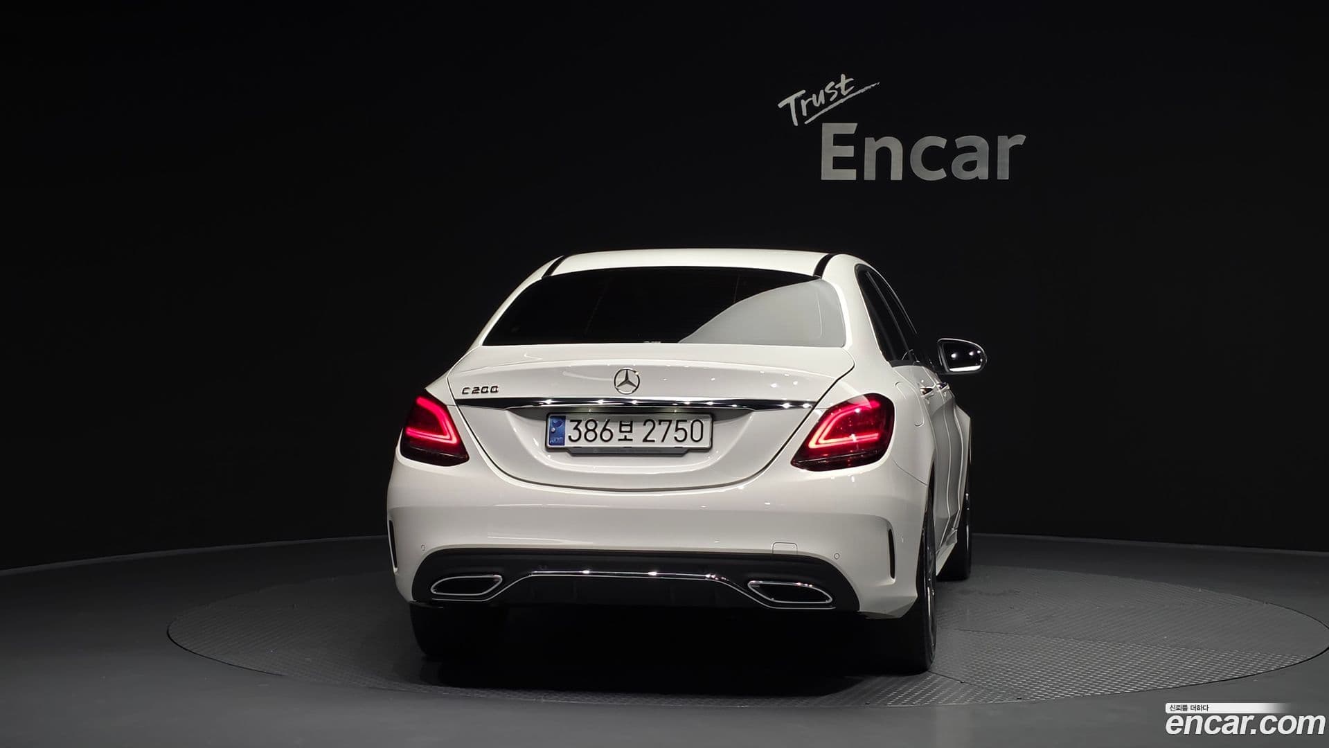 Main__Slider__Photo:C-Class Mercedes-Benz 2021.1-3