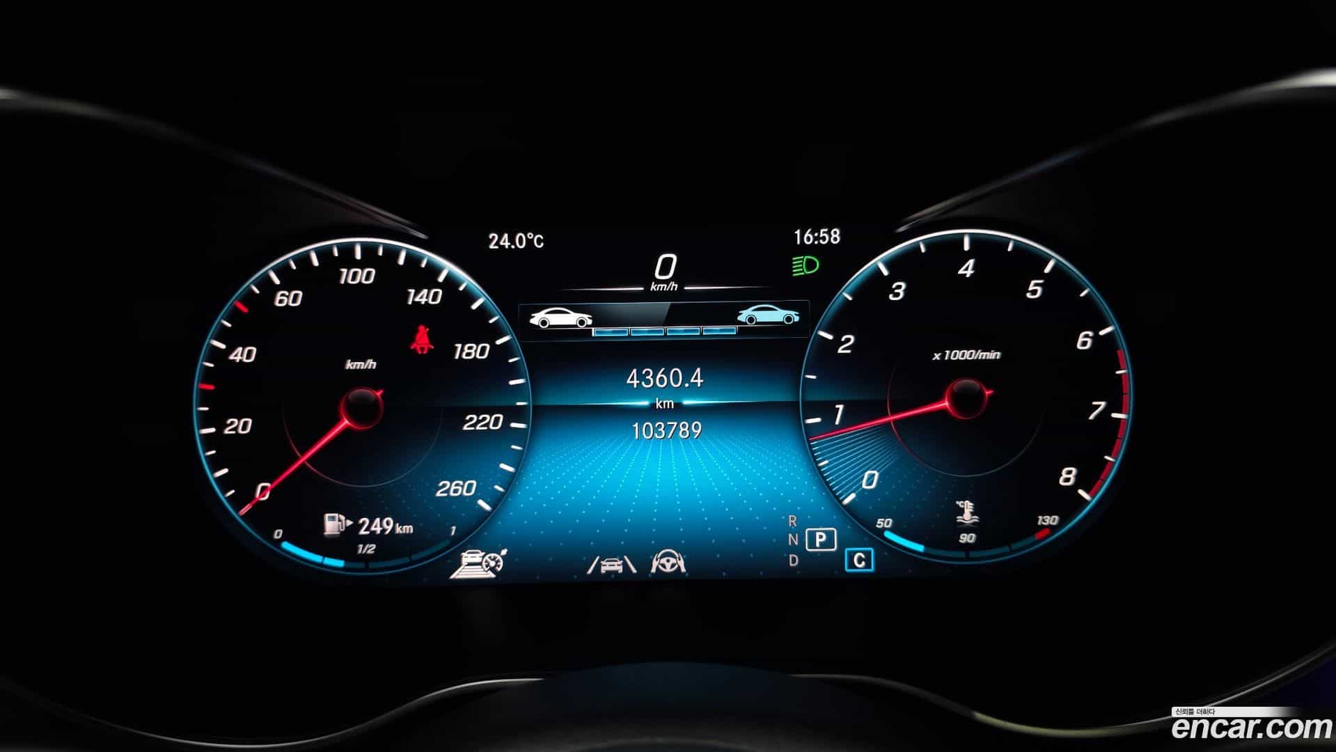 C-Class Mercedes-Benz 2021.1-INNER-008