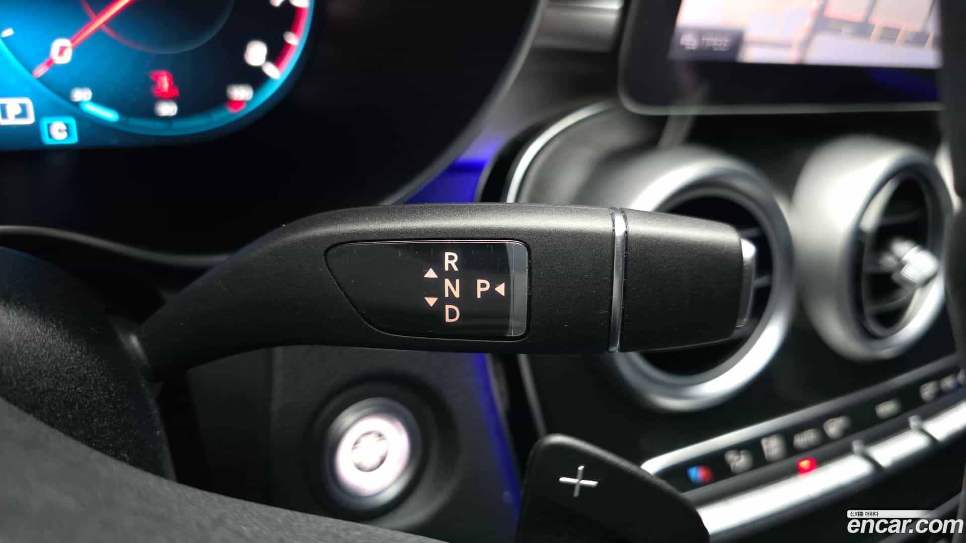 C-Class Mercedes-Benz 2021.1-INNER-009