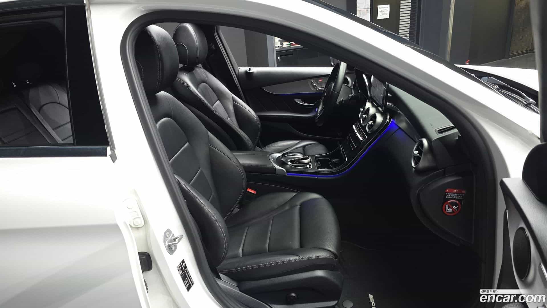 C-Class Mercedes-Benz 2021.1-OPTION-015