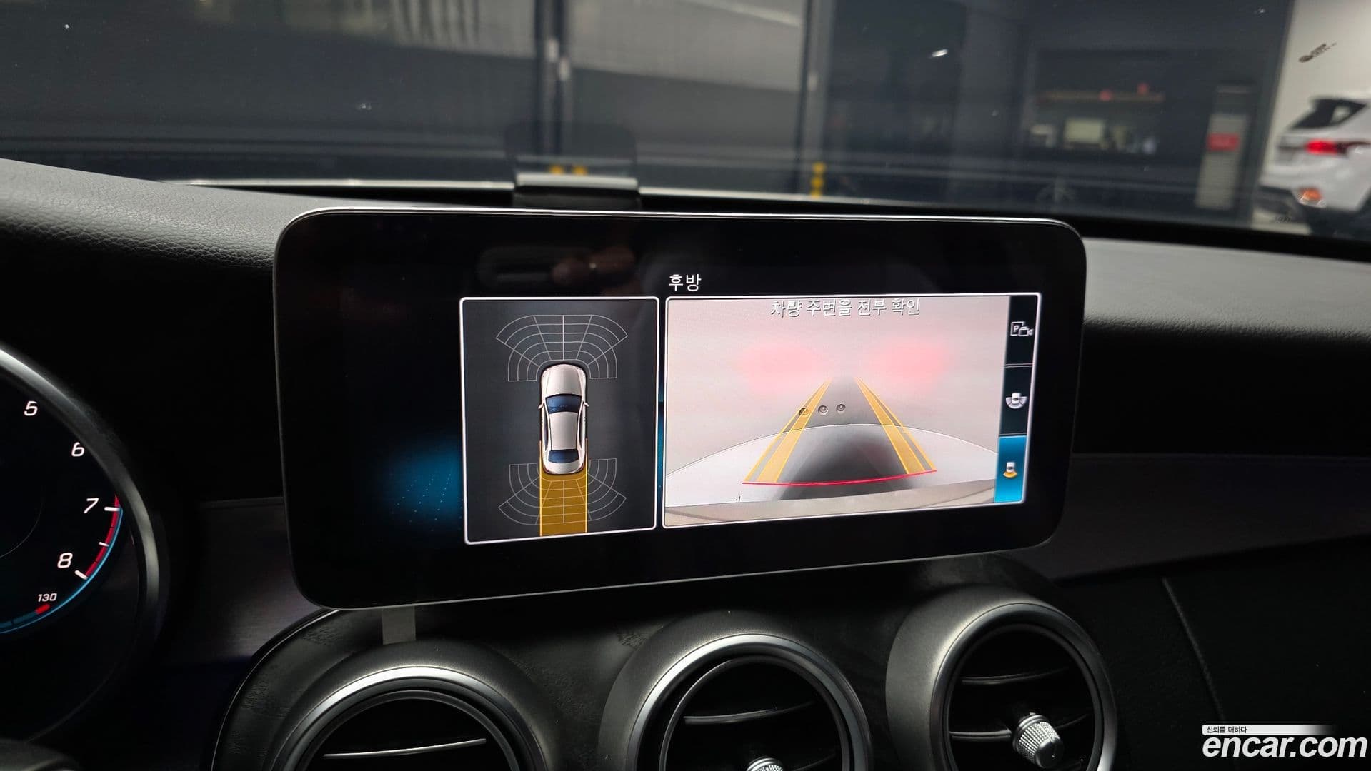 Main__Slider__Photo:C-Class Mercedes-Benz 2021.1-14