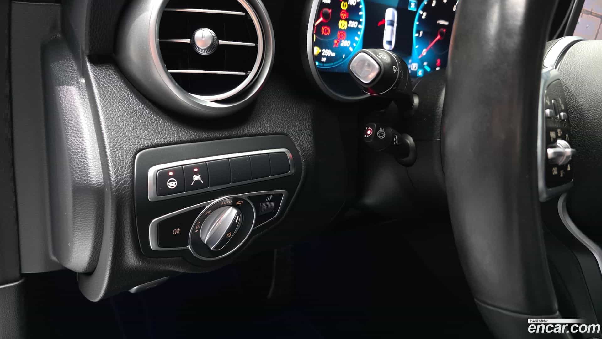 C-Class Mercedes-Benz 2021.1-OPTION-022