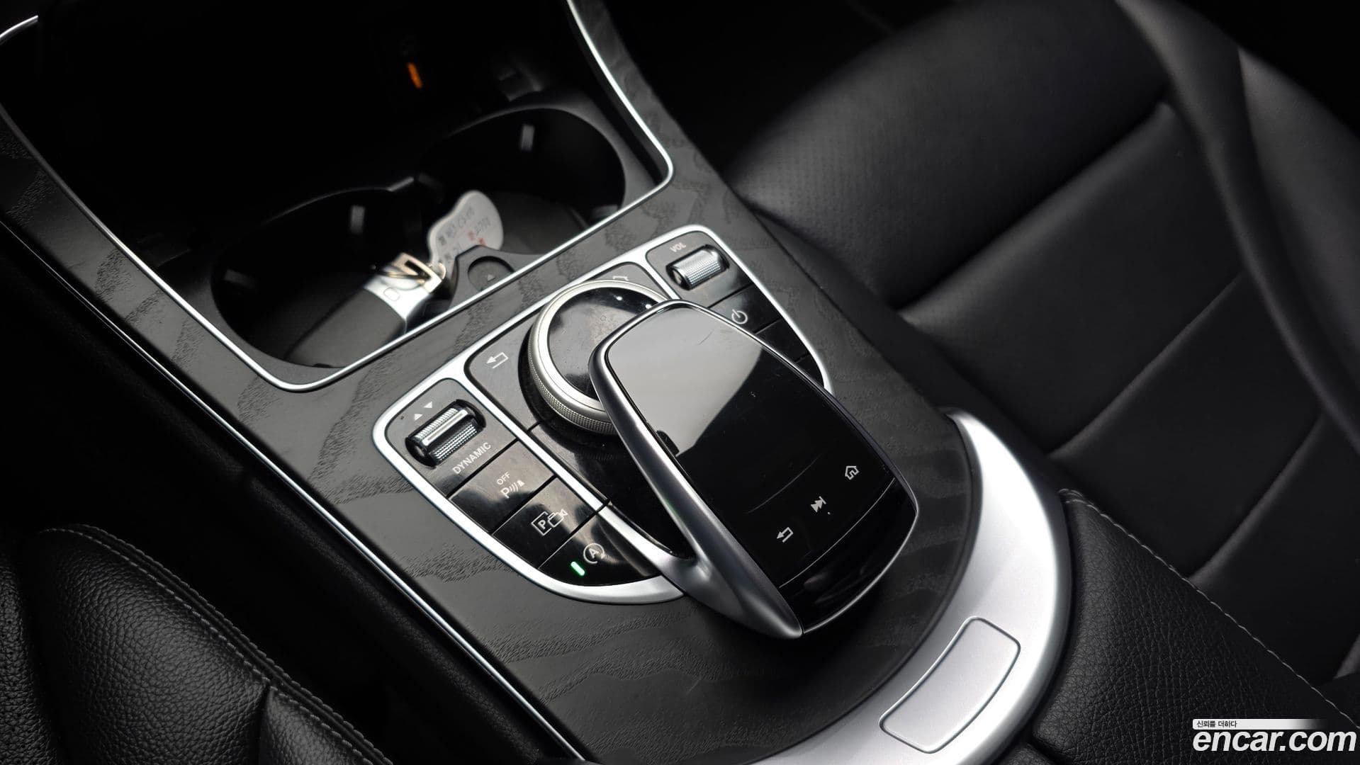 Main__Slider__Photo:C-Class Mercedes-Benz 2021.1-26