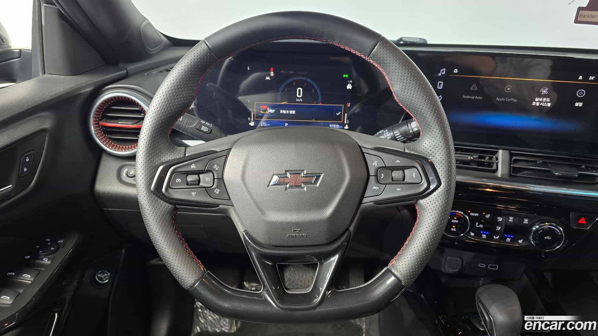 Trax Chevrolet 2024.3-OPTION-016