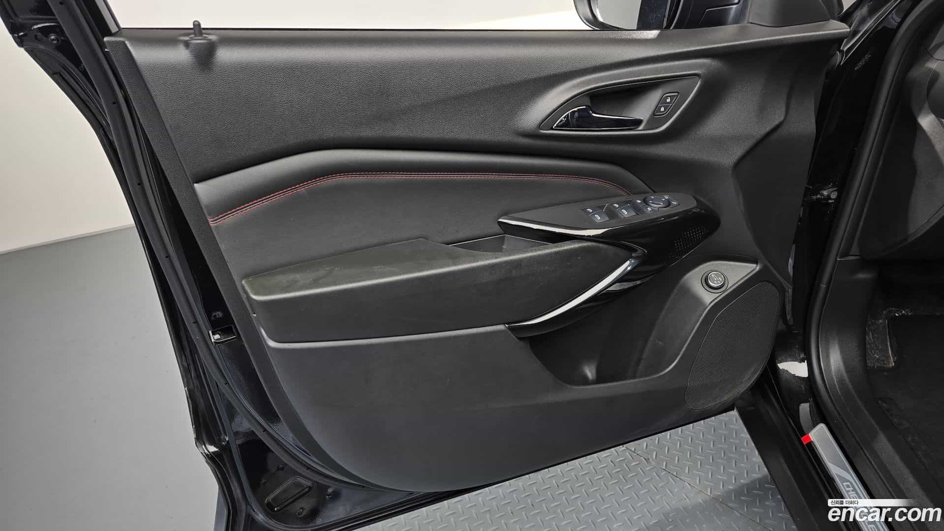 Trax Chevrolet 2024.3-INNER-034