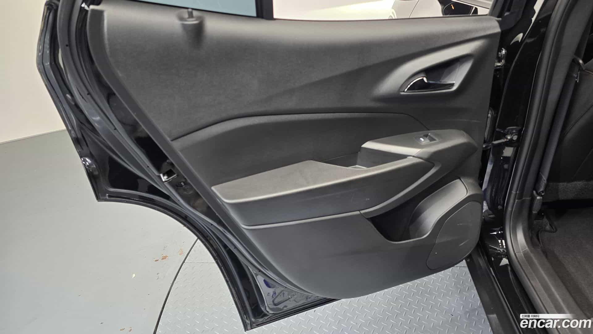 Trax Chevrolet 2024.3-INNER-035